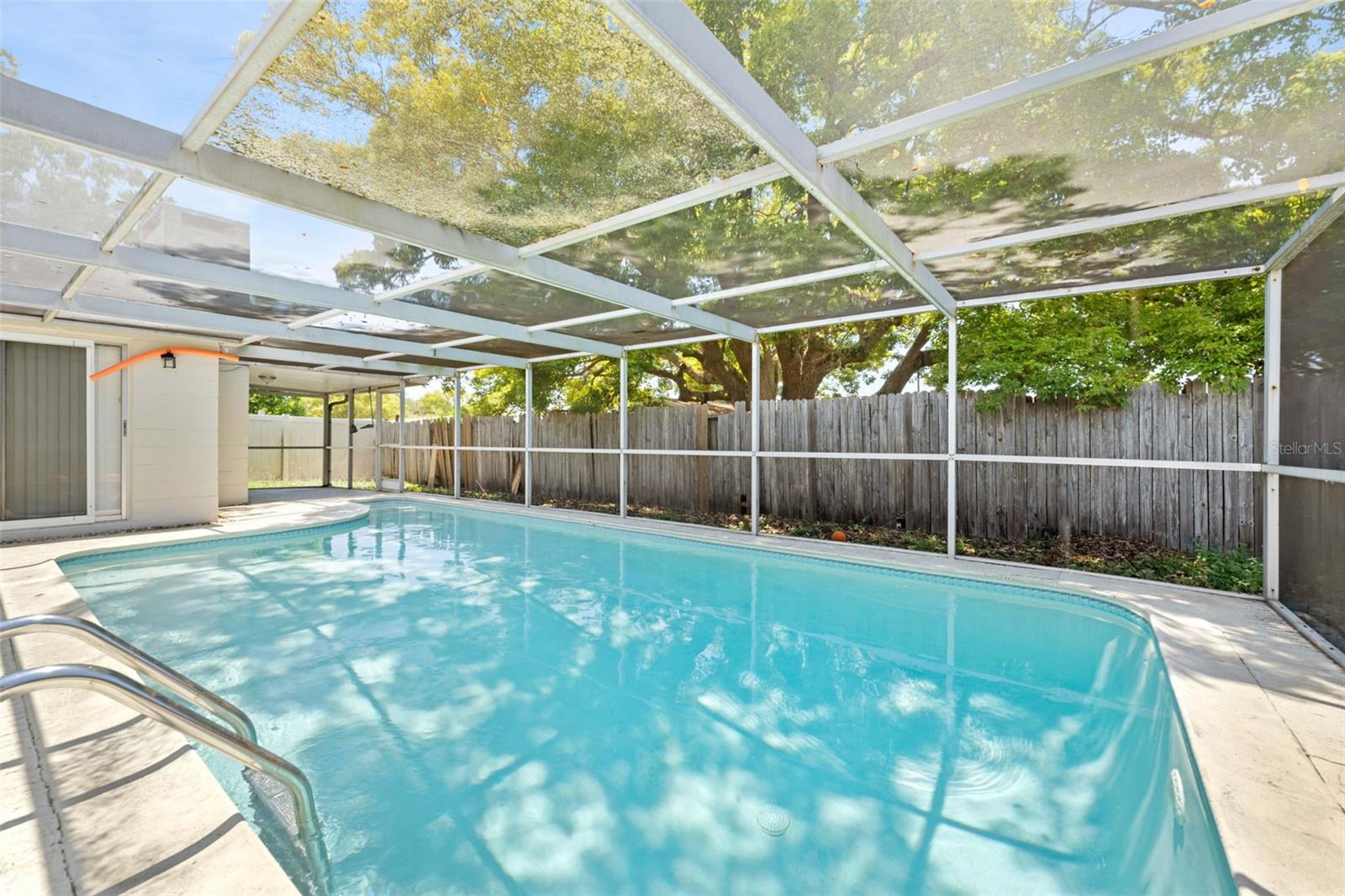 REGENCY PARK - Residential