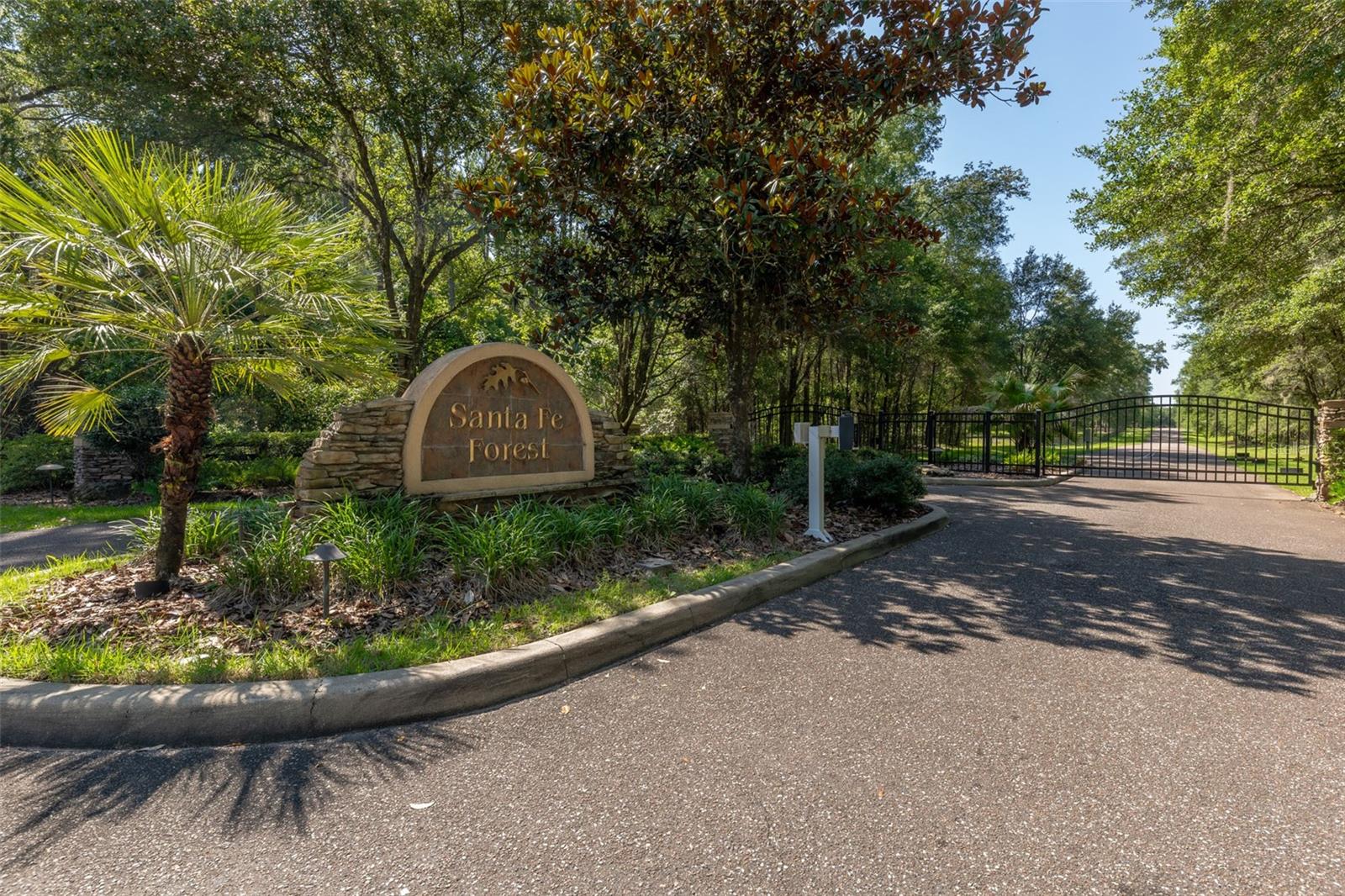 SANTA FE FOREST - Residential