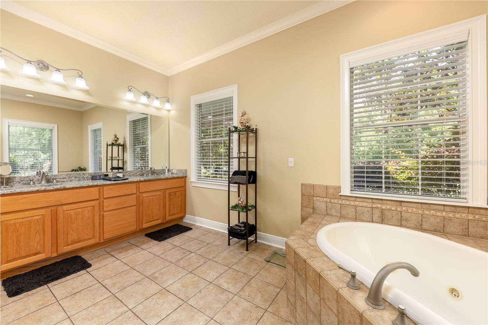 SANTA FE FOREST - Residential