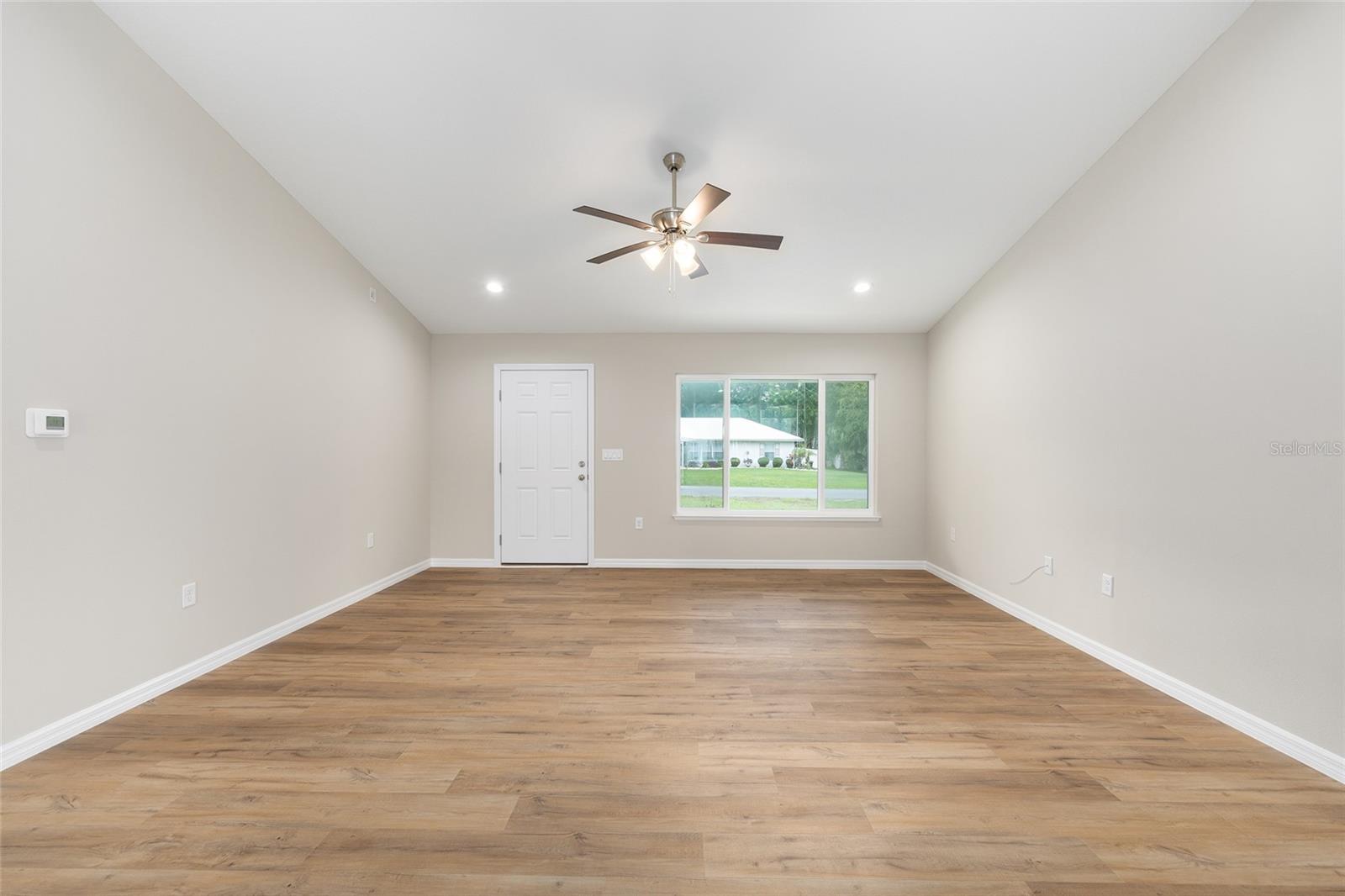 RAINBOW LAKES ESTATE - Residential