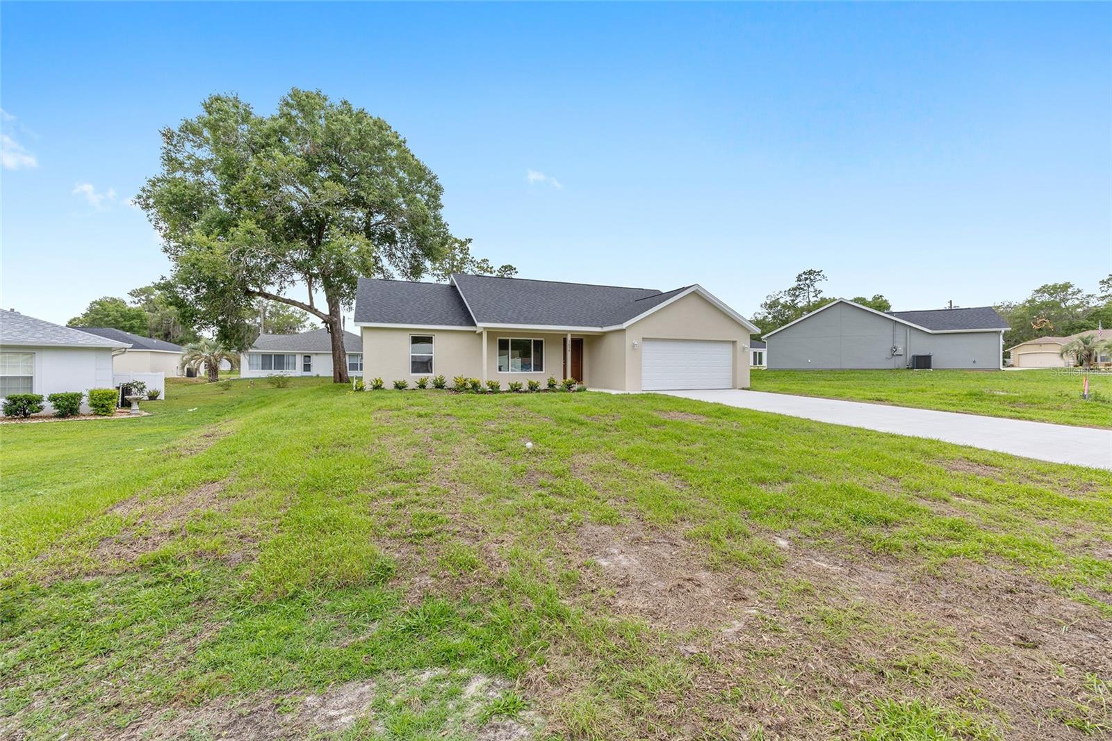 RAINBOW LAKES ESTATE - Residential