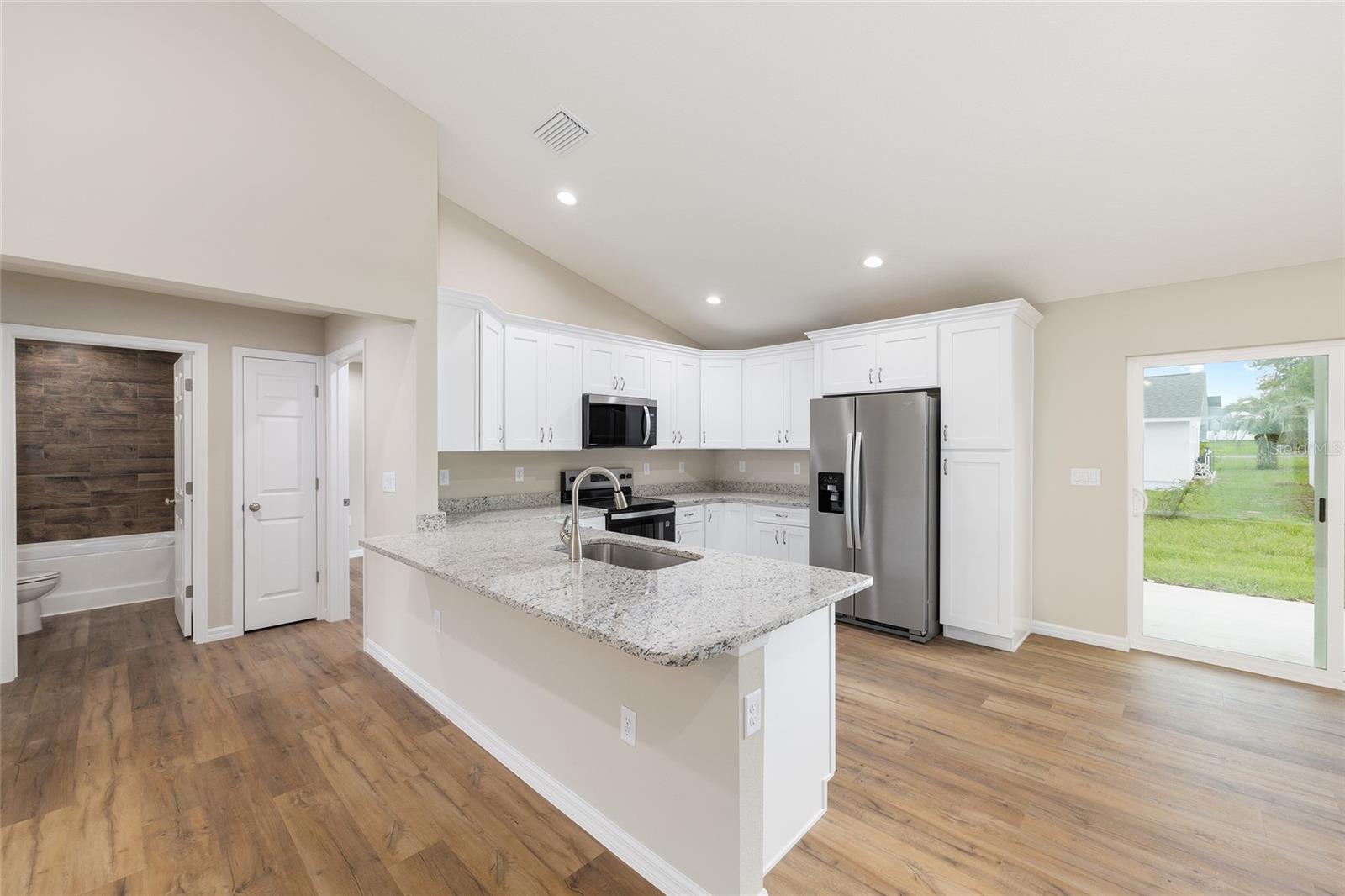 RAINBOW LAKES ESTATE - Residential