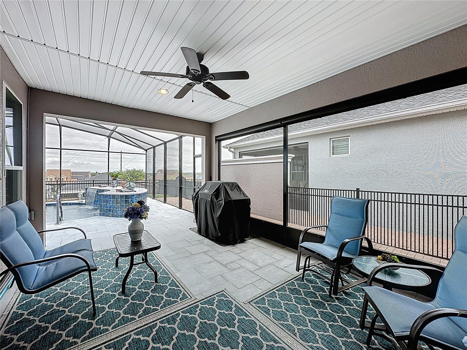 CASCADES OF GROVELAND (TRILOGY) - Residential