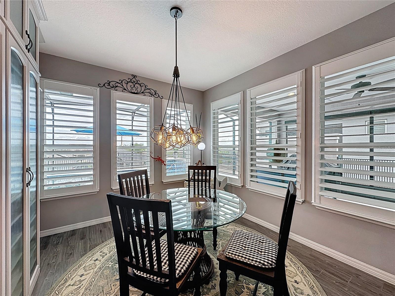 CASCADES OF GROVELAND (TRILOGY) - Residential