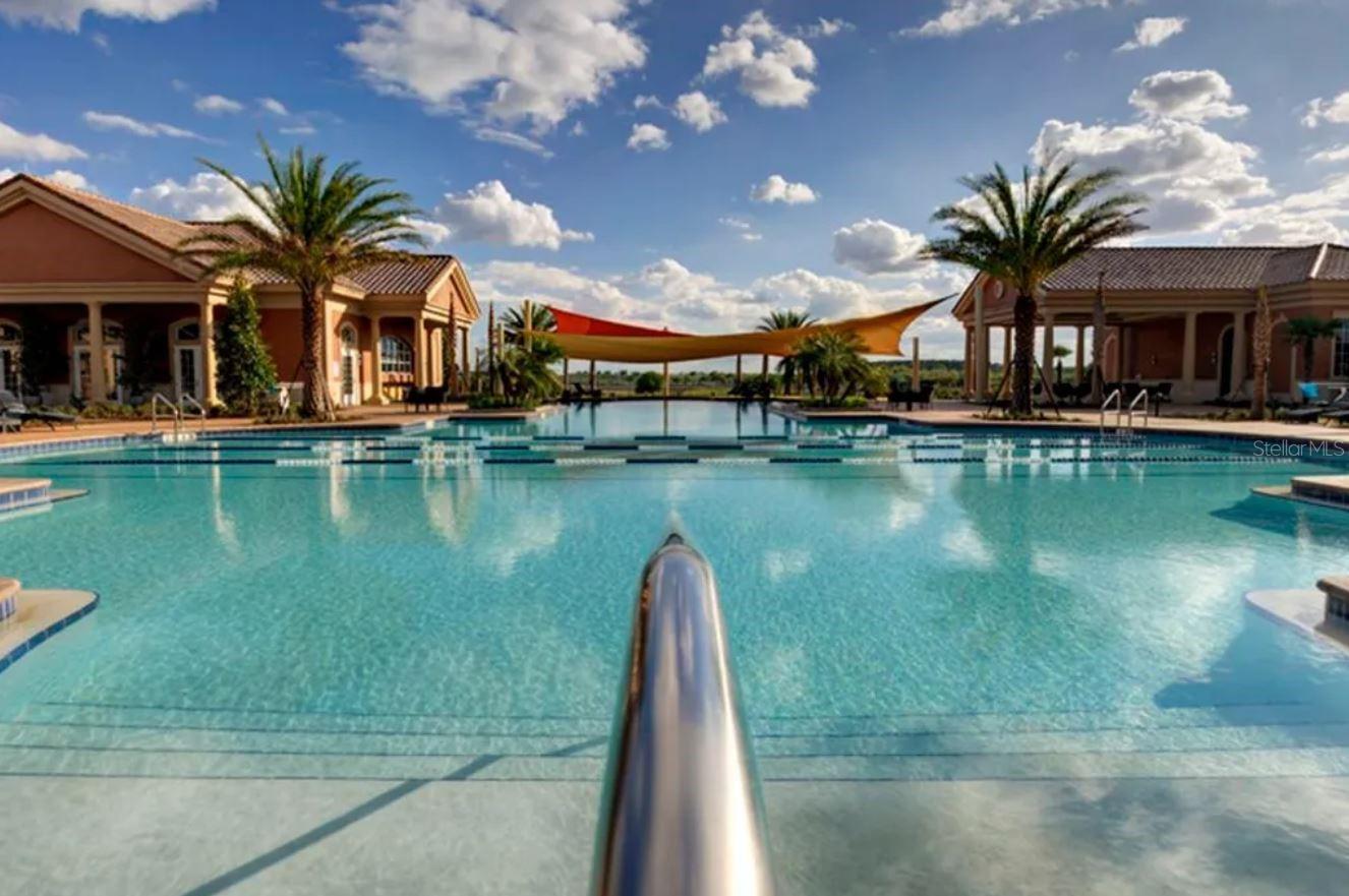 CASCADES OF GROVELAND (TRILOGY) - Residential
