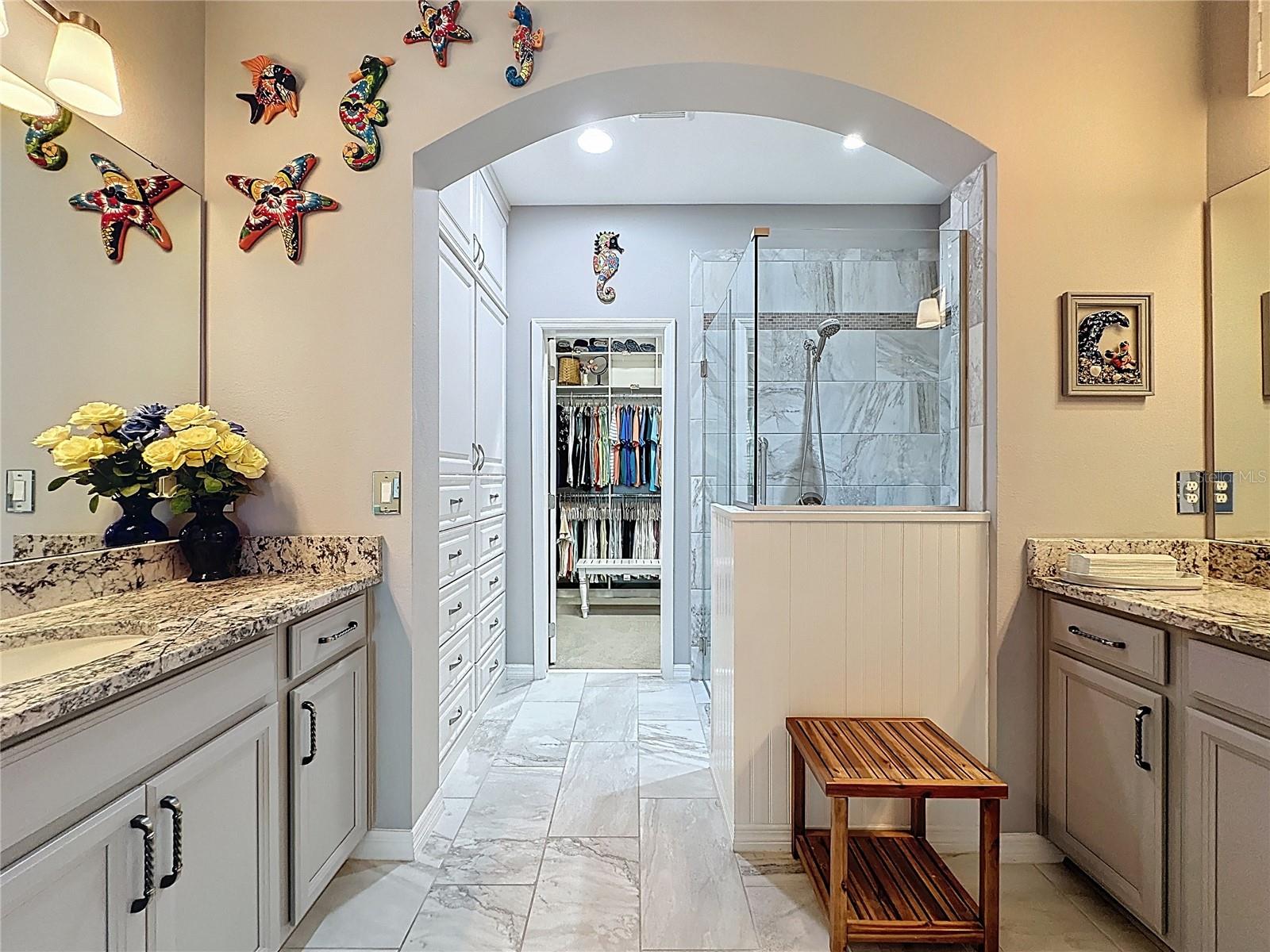 CASCADES OF GROVELAND (TRILOGY) - Residential