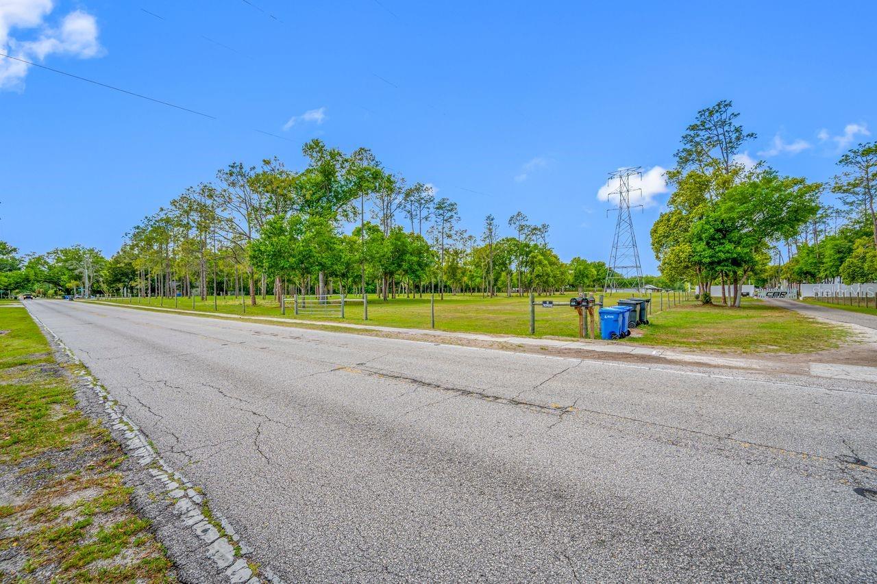 GUILLEN ESTATES LOT 5 REPLAT - Land