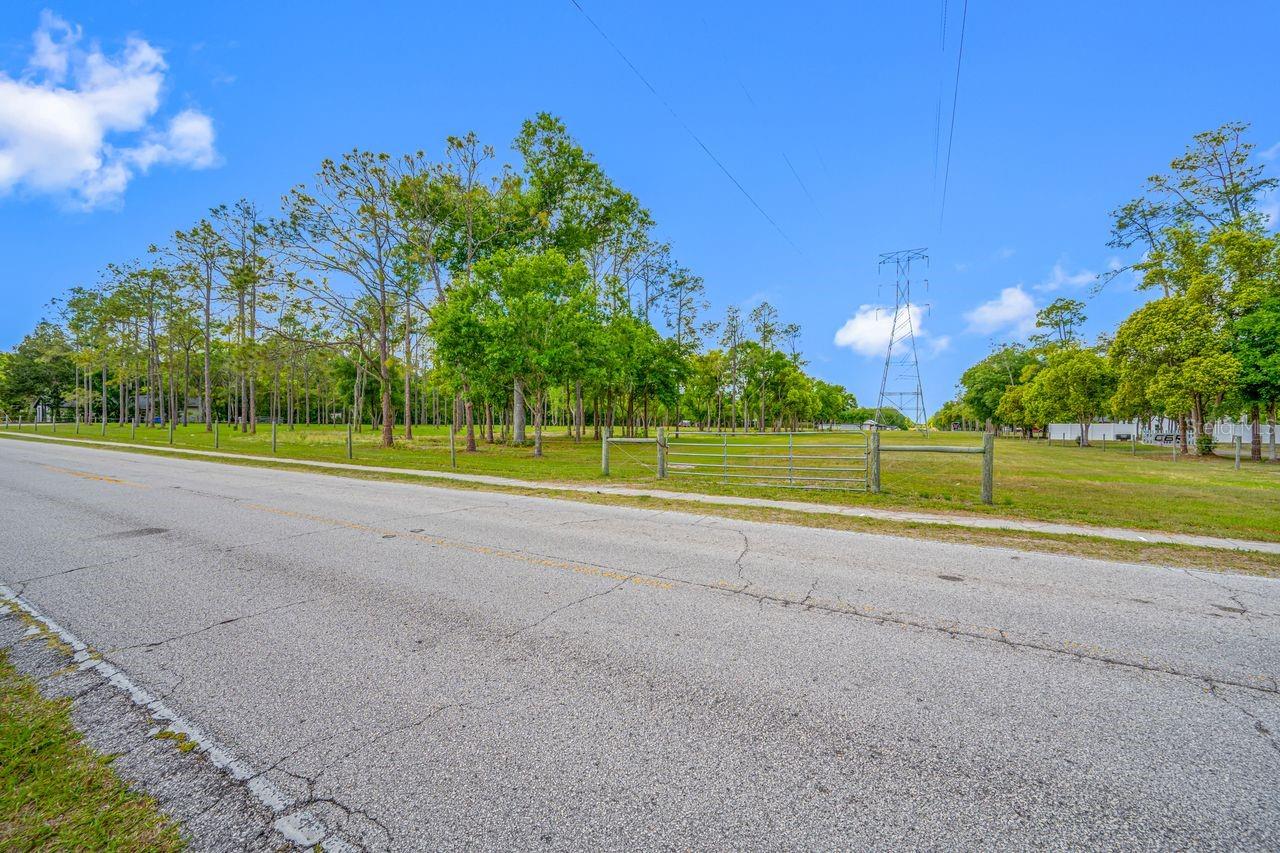 GUILLEN ESTATES LOT 5 REPLAT - Land