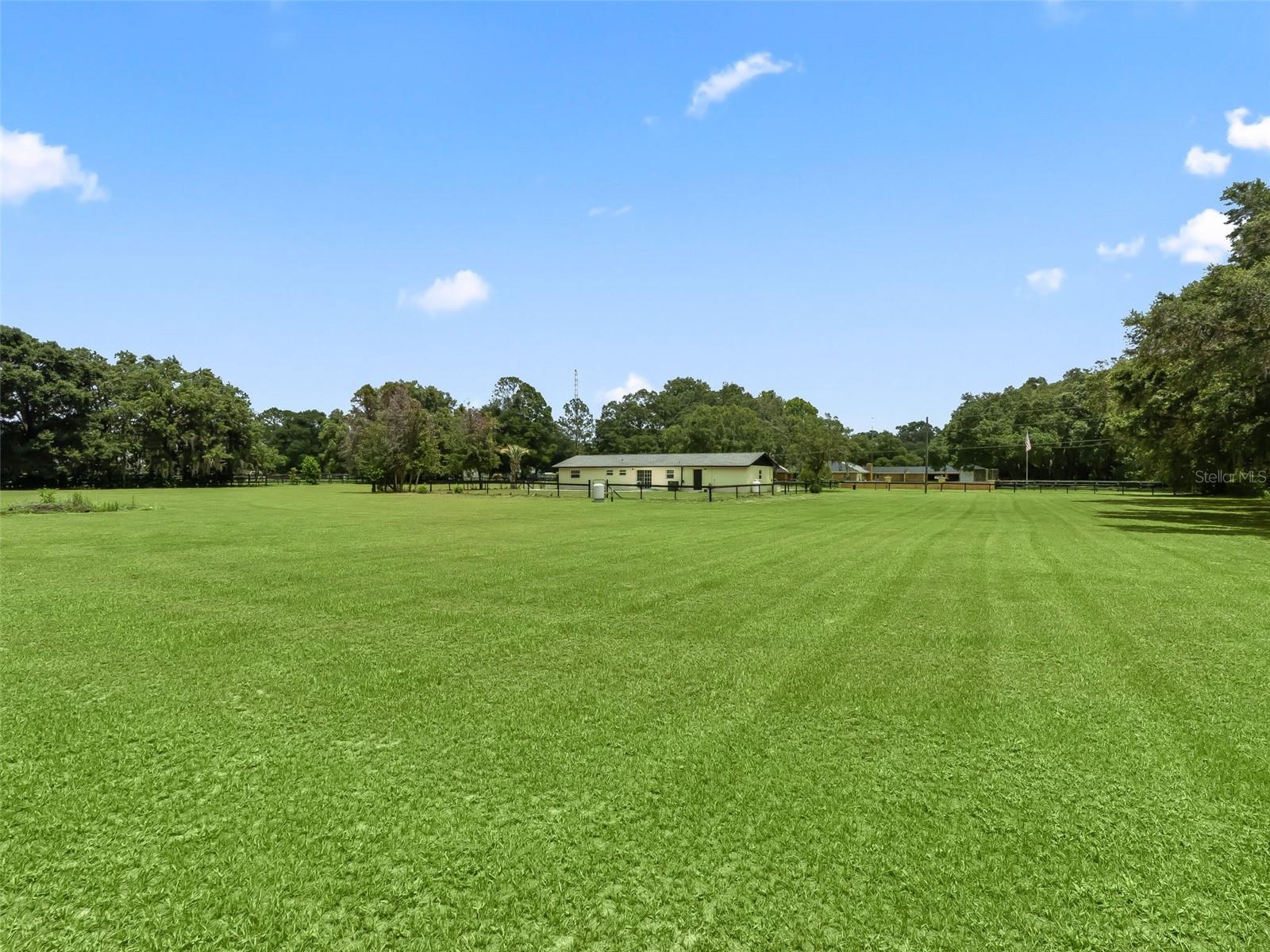 GREEN TURF ACRES 11 - Residential