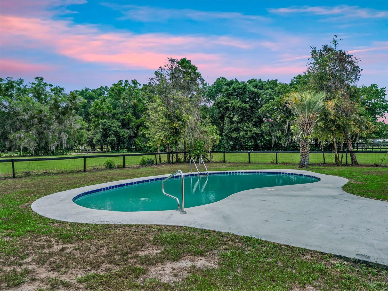 GREEN TURF ACRES 11 - Residential