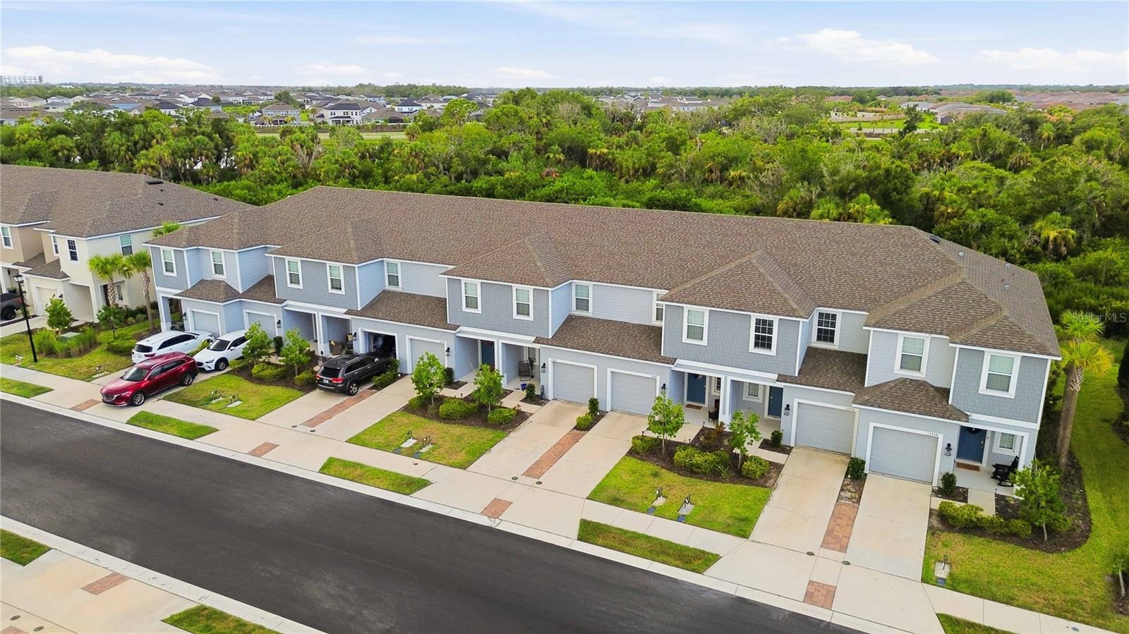 ARTISAN LAKES EDGESTONE NORTH PH I & II - Residential Lease