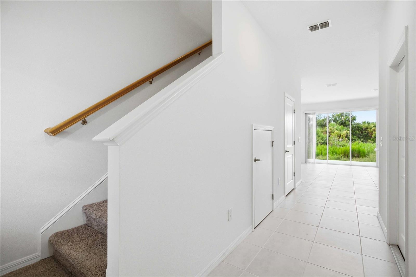 ARTISAN LAKES EDGESTONE NORTH PH I & II - Residential Lease