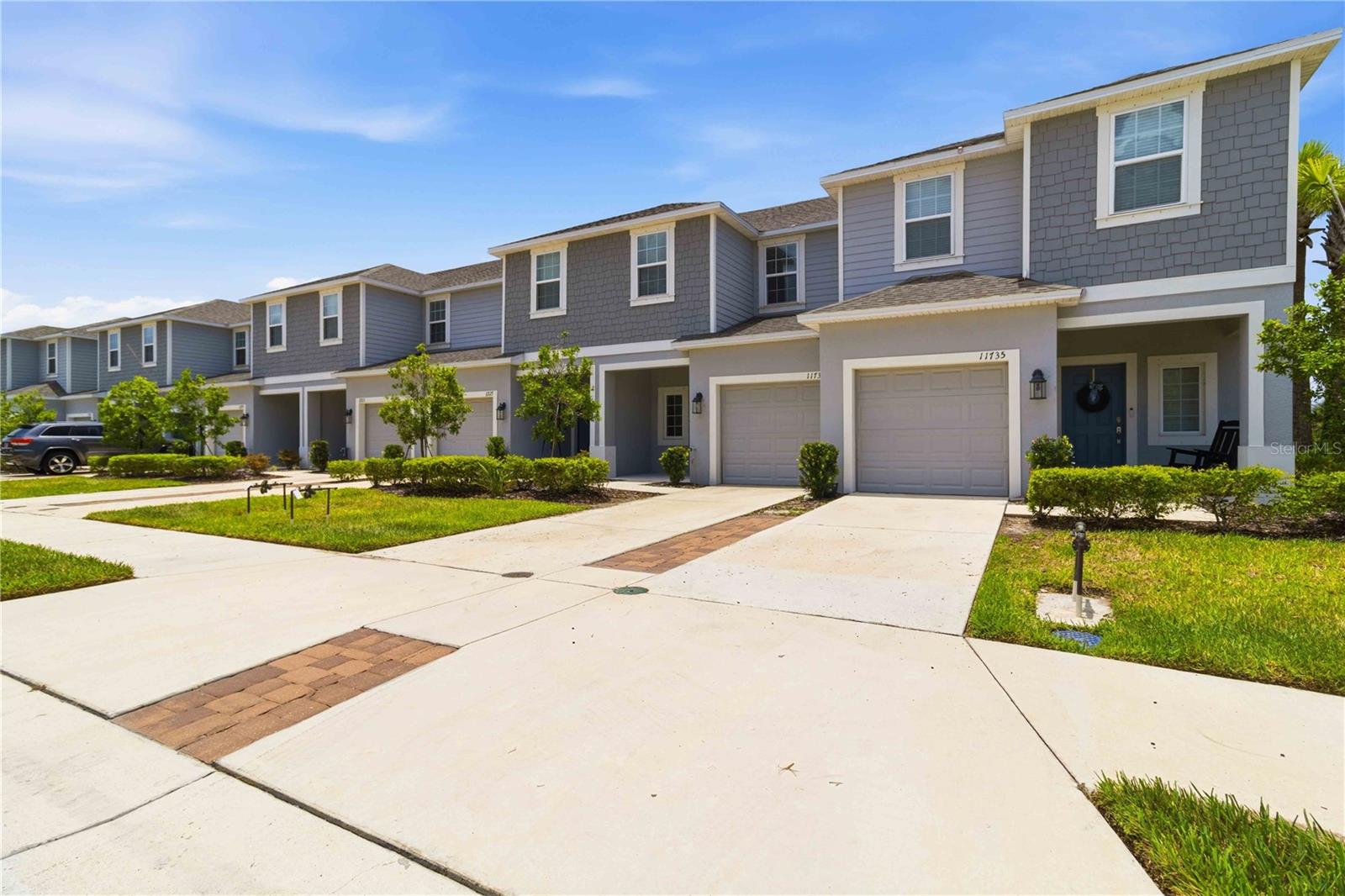 ARTISAN LAKES EDGESTONE NORTH PH I & II - Residential Lease
