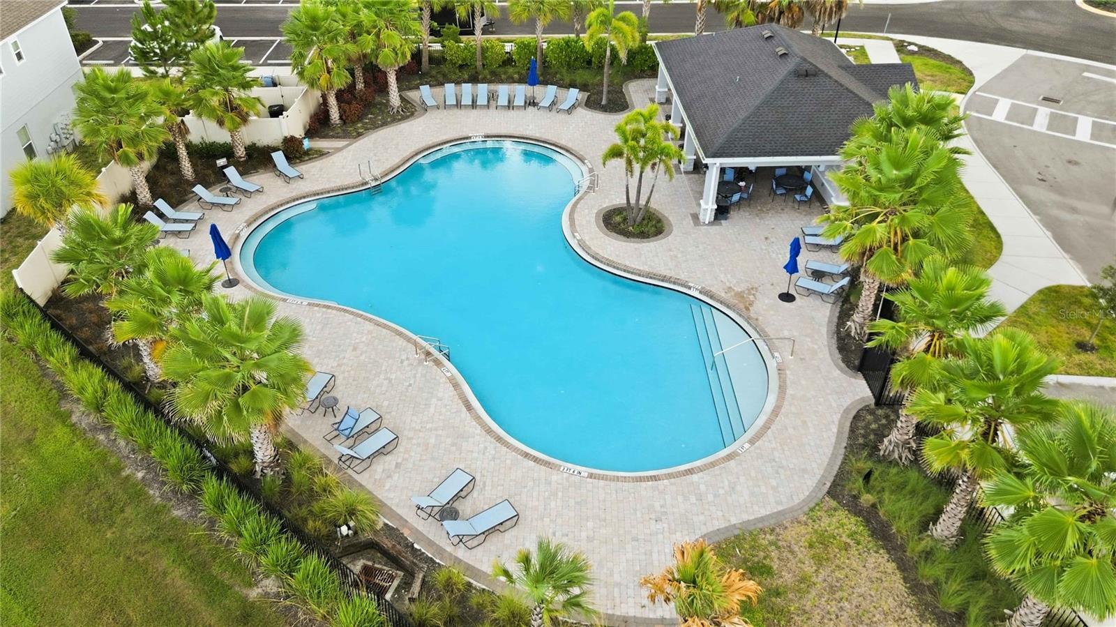 ARTISAN LAKES EDGESTONE NORTH PH I & II - Residential Lease