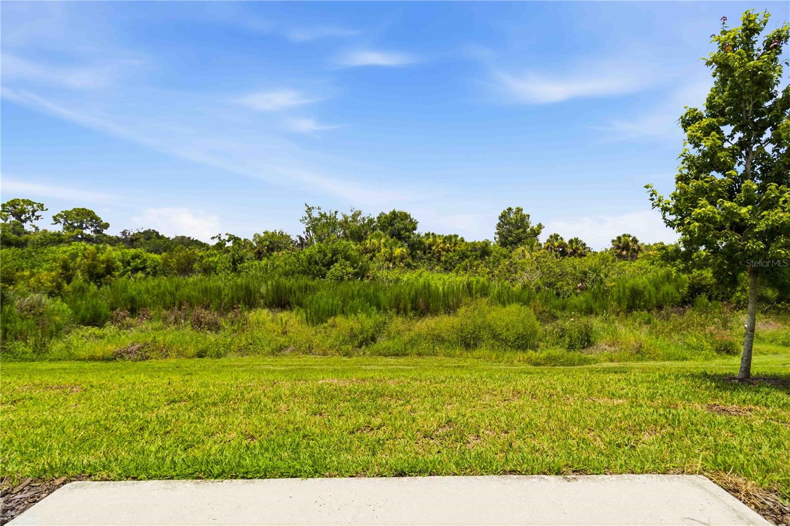 ARTISAN LAKES EDGESTONE NORTH PH I & II - Residential Lease