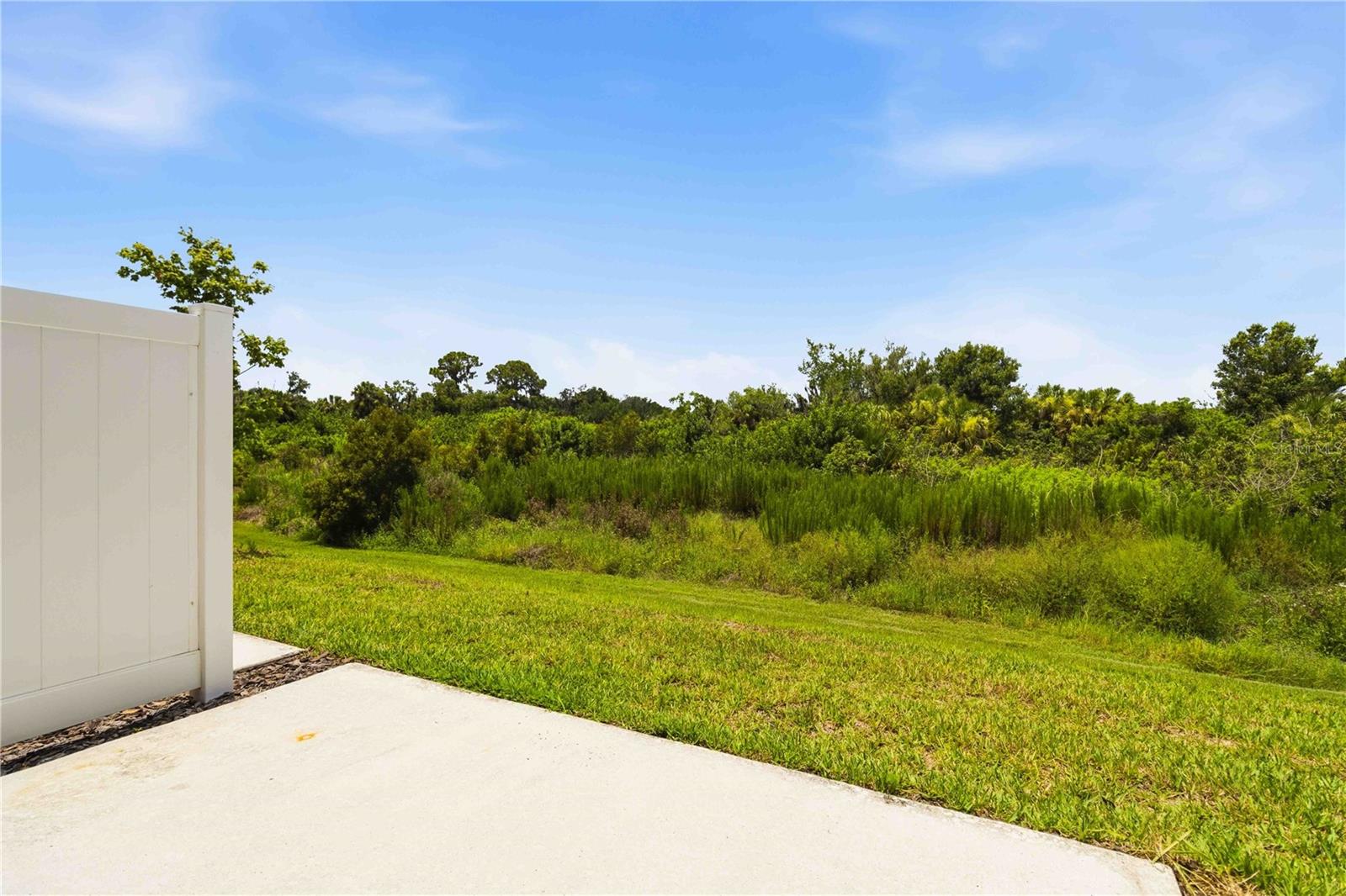 ARTISAN LAKES EDGESTONE NORTH PH I & II - Residential Lease