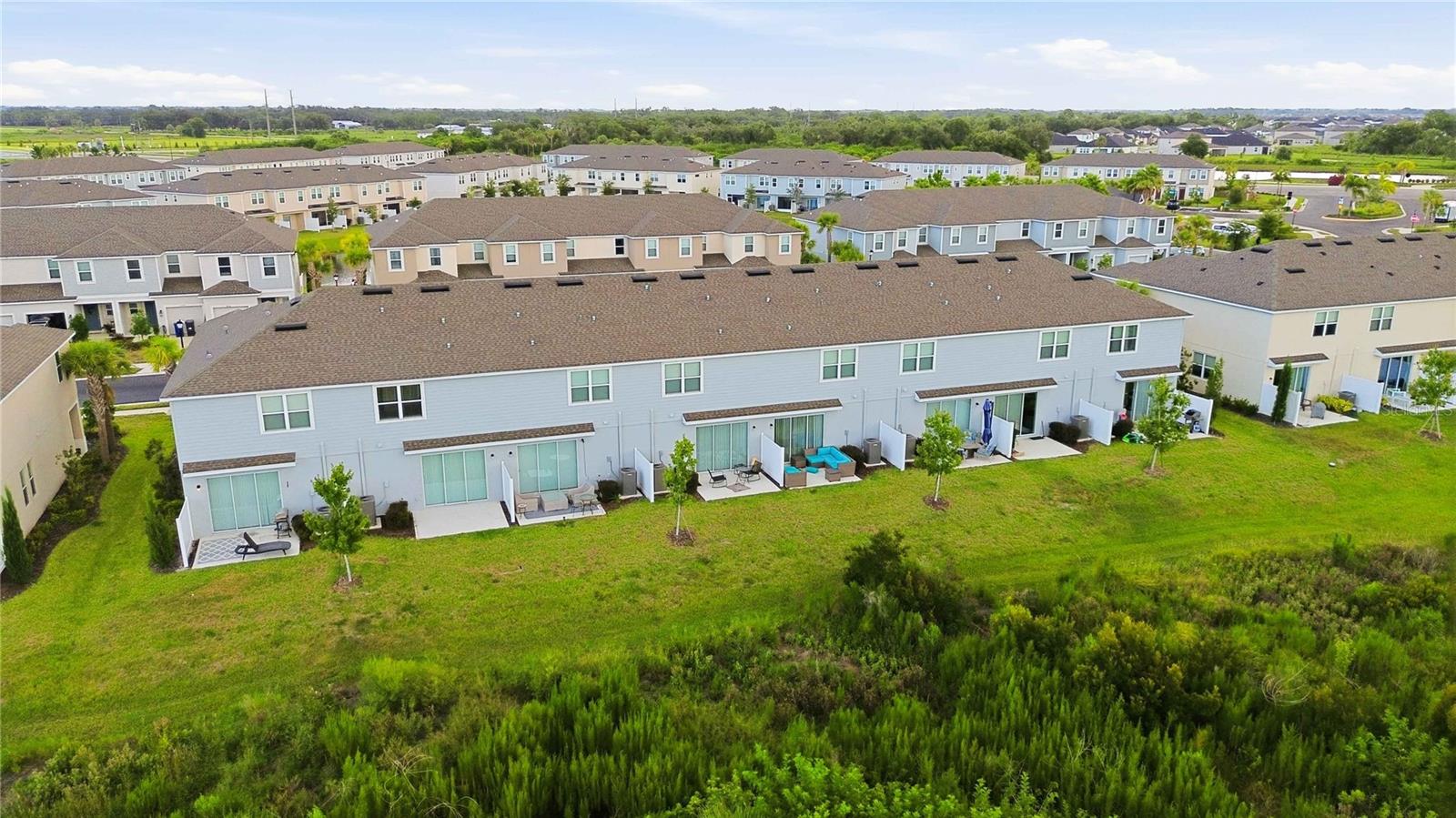 ARTISAN LAKES EDGESTONE NORTH PH I & II - Residential Lease