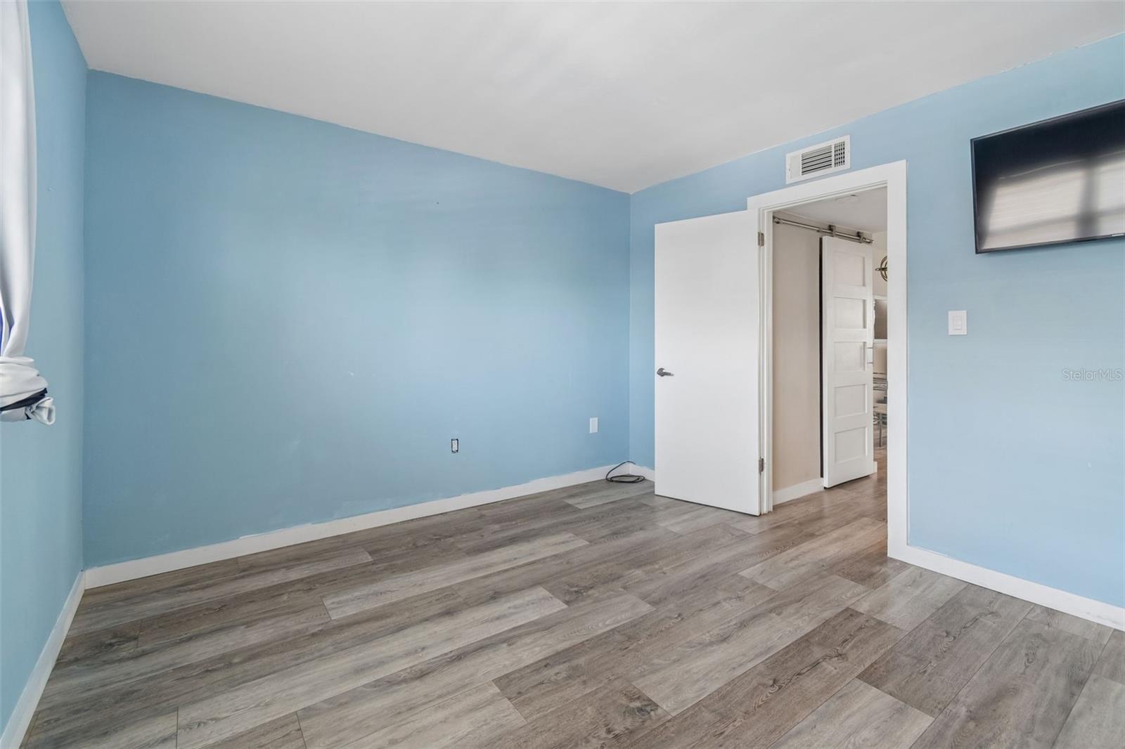 WESTWIND CONDO APTS - Residential