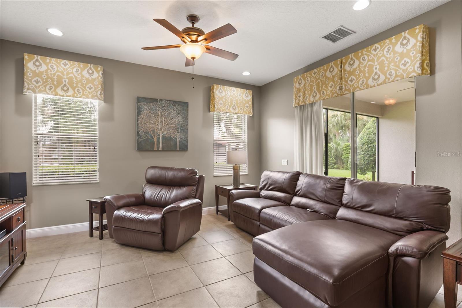 LAKE FOREST SEC 14 - Residential