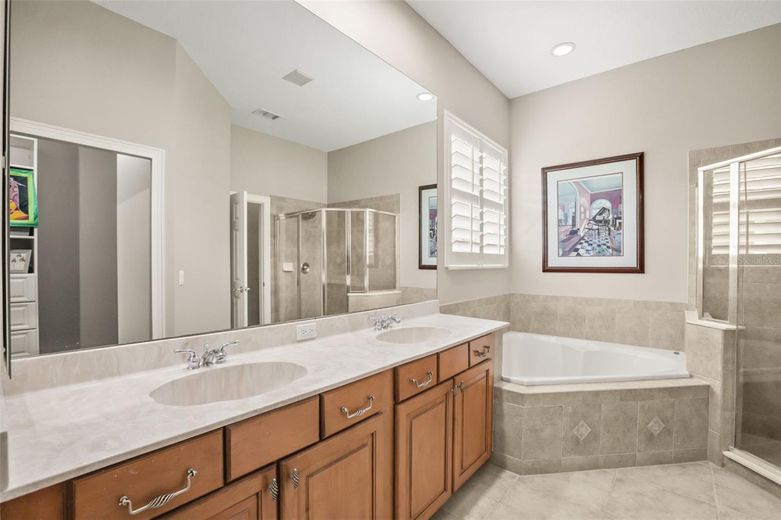 LAKE FOREST SEC 14 - Residential
