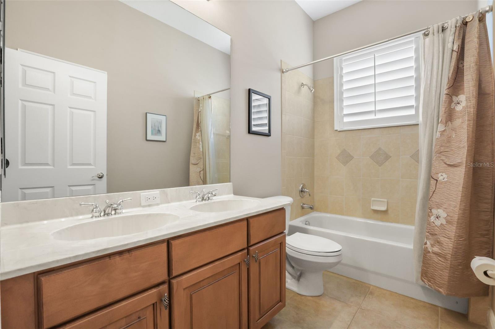 LAKE FOREST SEC 14 - Residential