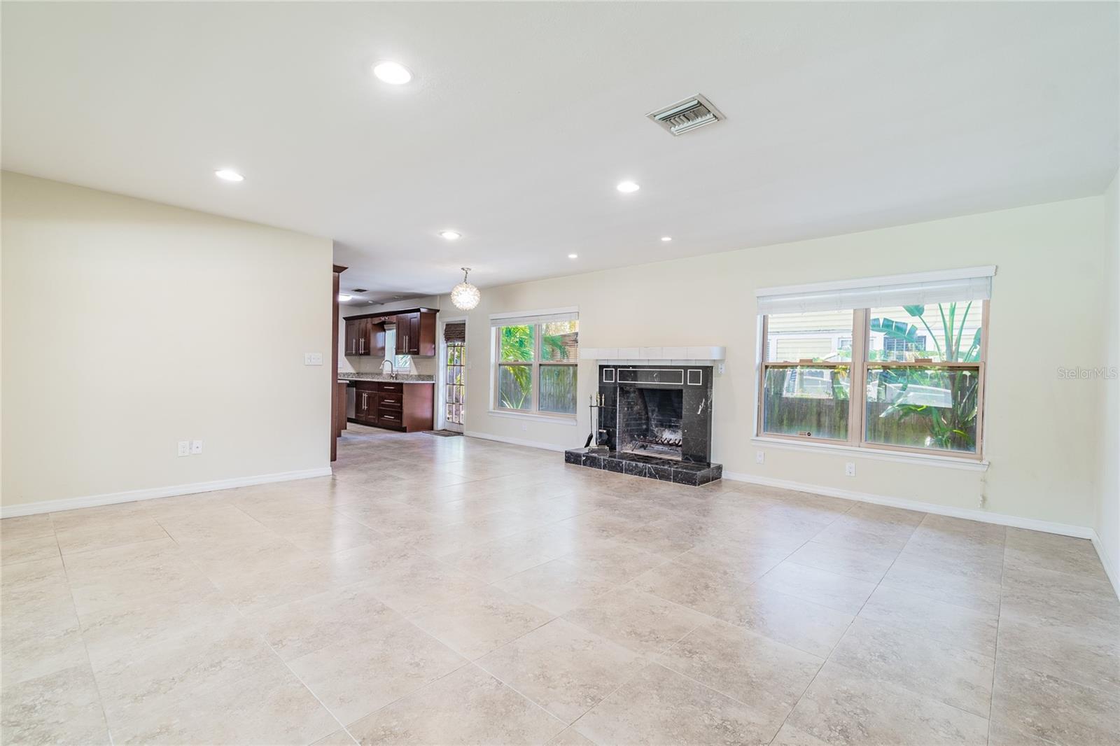 BIDWELLS WILDWOOD PARK - Residential Lease