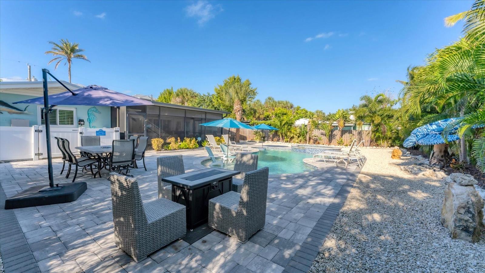 LAKE LA VISTA REP - Residential