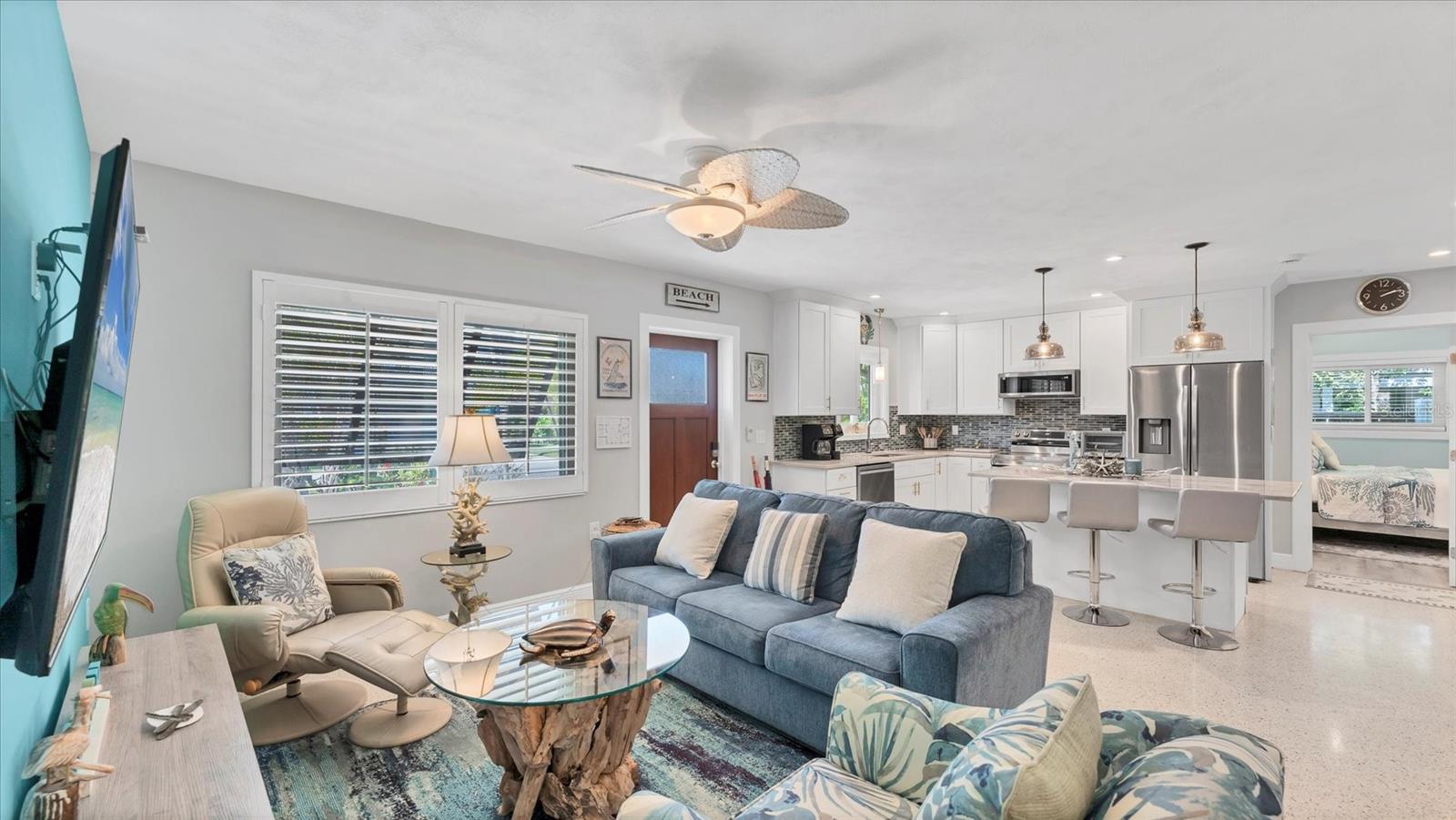 LAKE LA VISTA REP - Residential