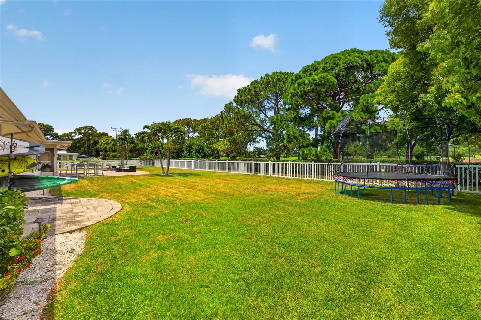 BELLEAIR ESTATES 1ST ADD - Residential