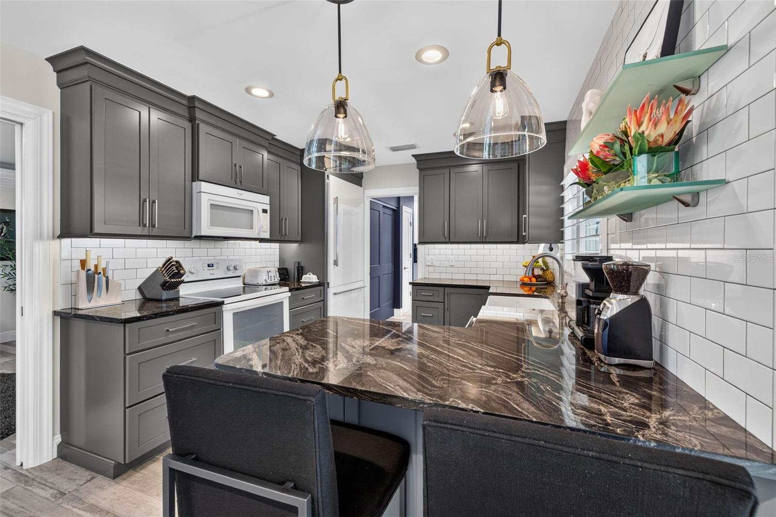 BELLEAIR ESTATES 1ST ADD - Residential