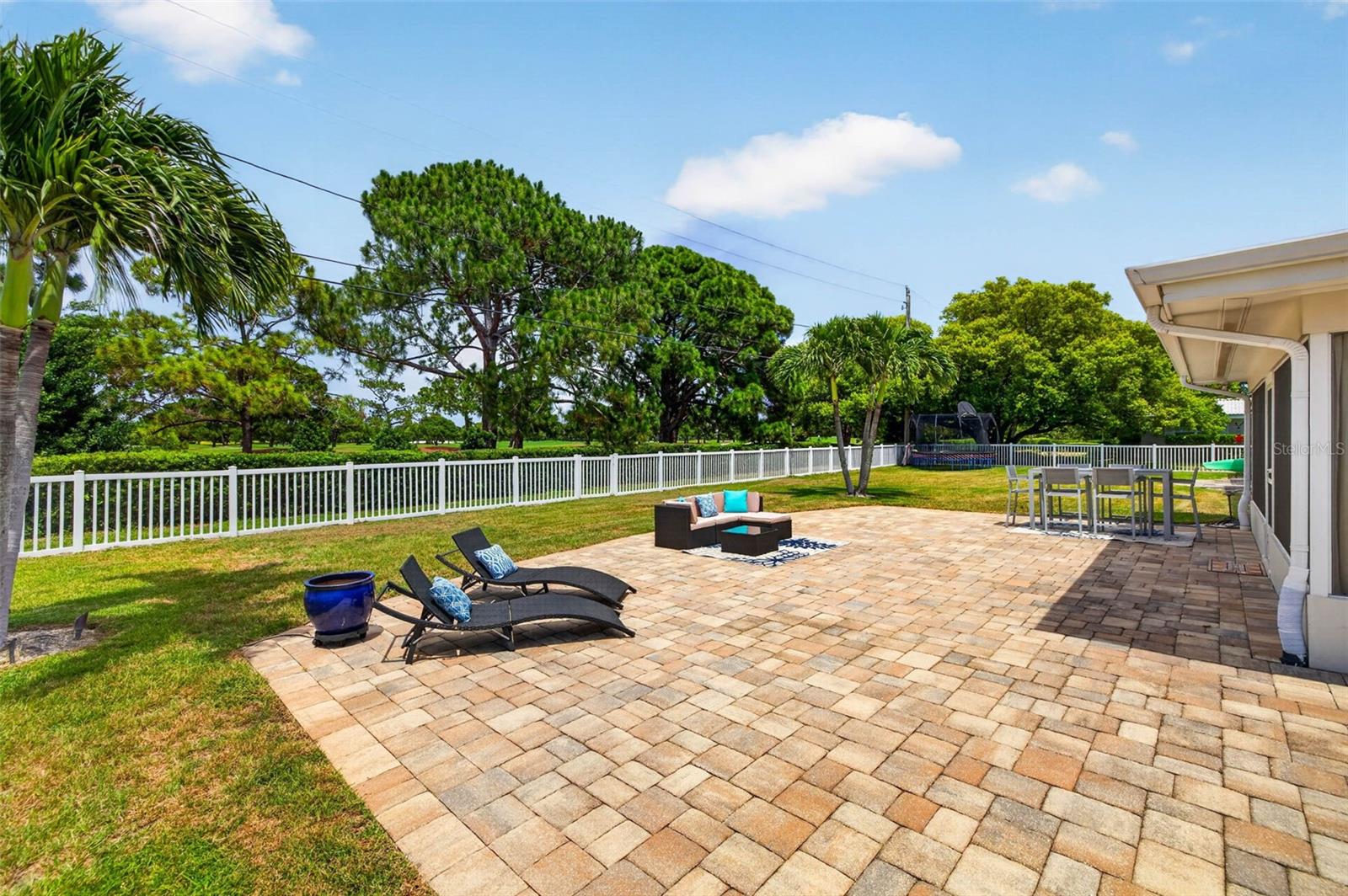 BELLEAIR ESTATES 1ST ADD - Residential