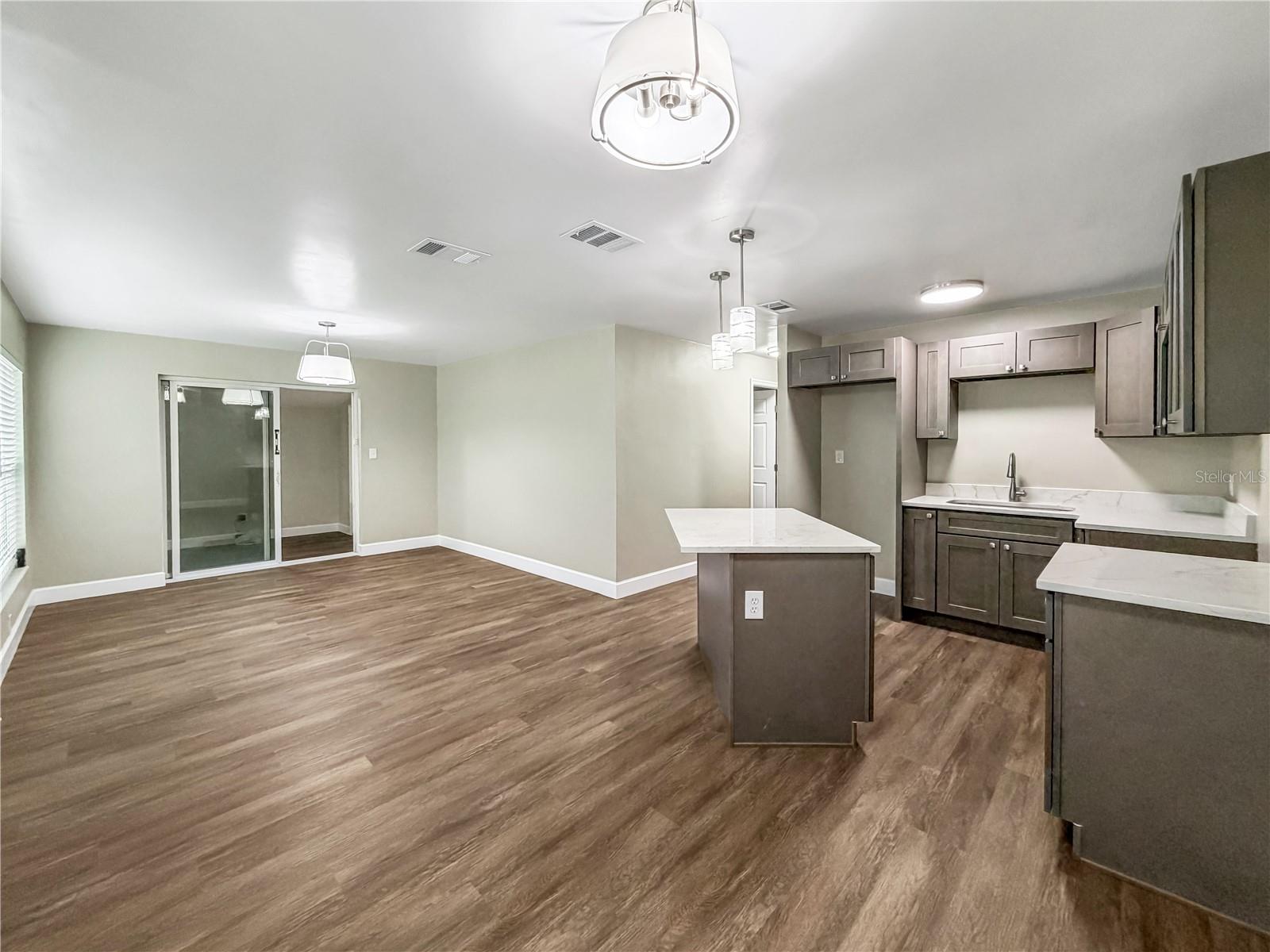 RICHMOND HEIGHTS - Residential