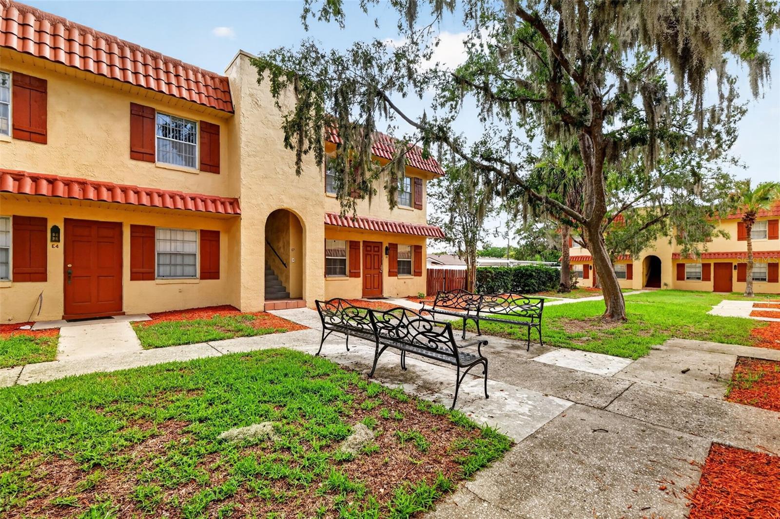 LEESBURG SPANISH OAKS CONDO - Residential