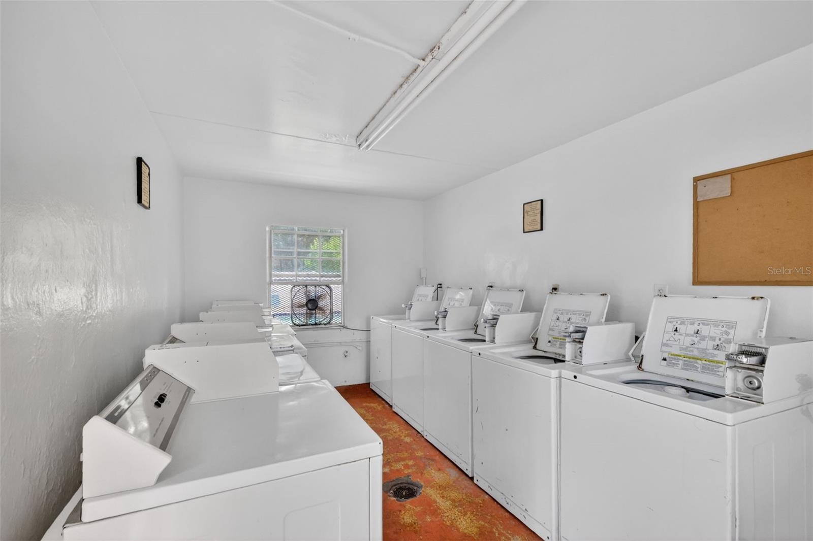LEESBURG SPANISH OAKS CONDO - Residential