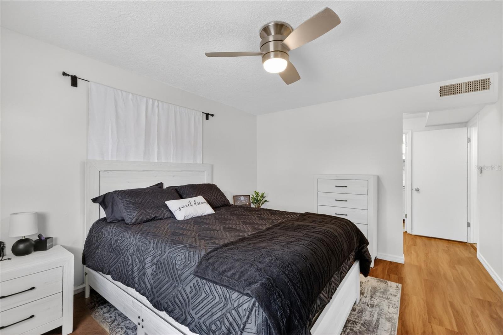 LEESBURG SPANISH OAKS CONDO - Residential