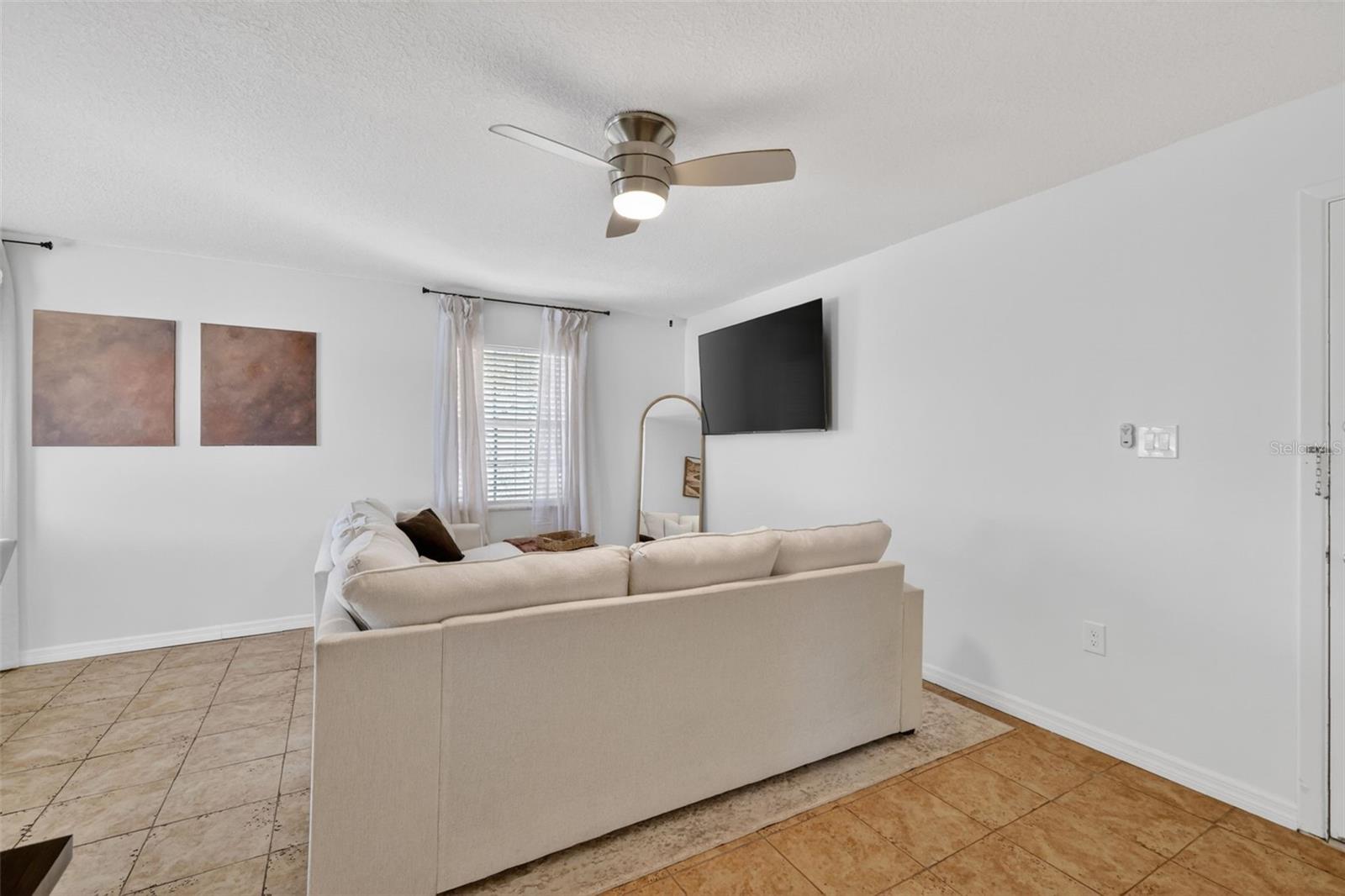 LEESBURG SPANISH OAKS CONDO - Residential