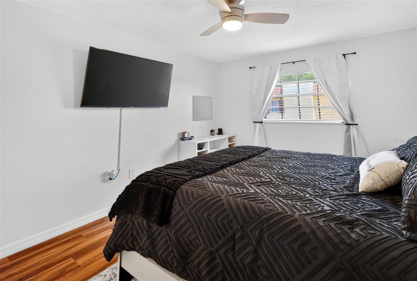 LEESBURG SPANISH OAKS CONDO - Residential