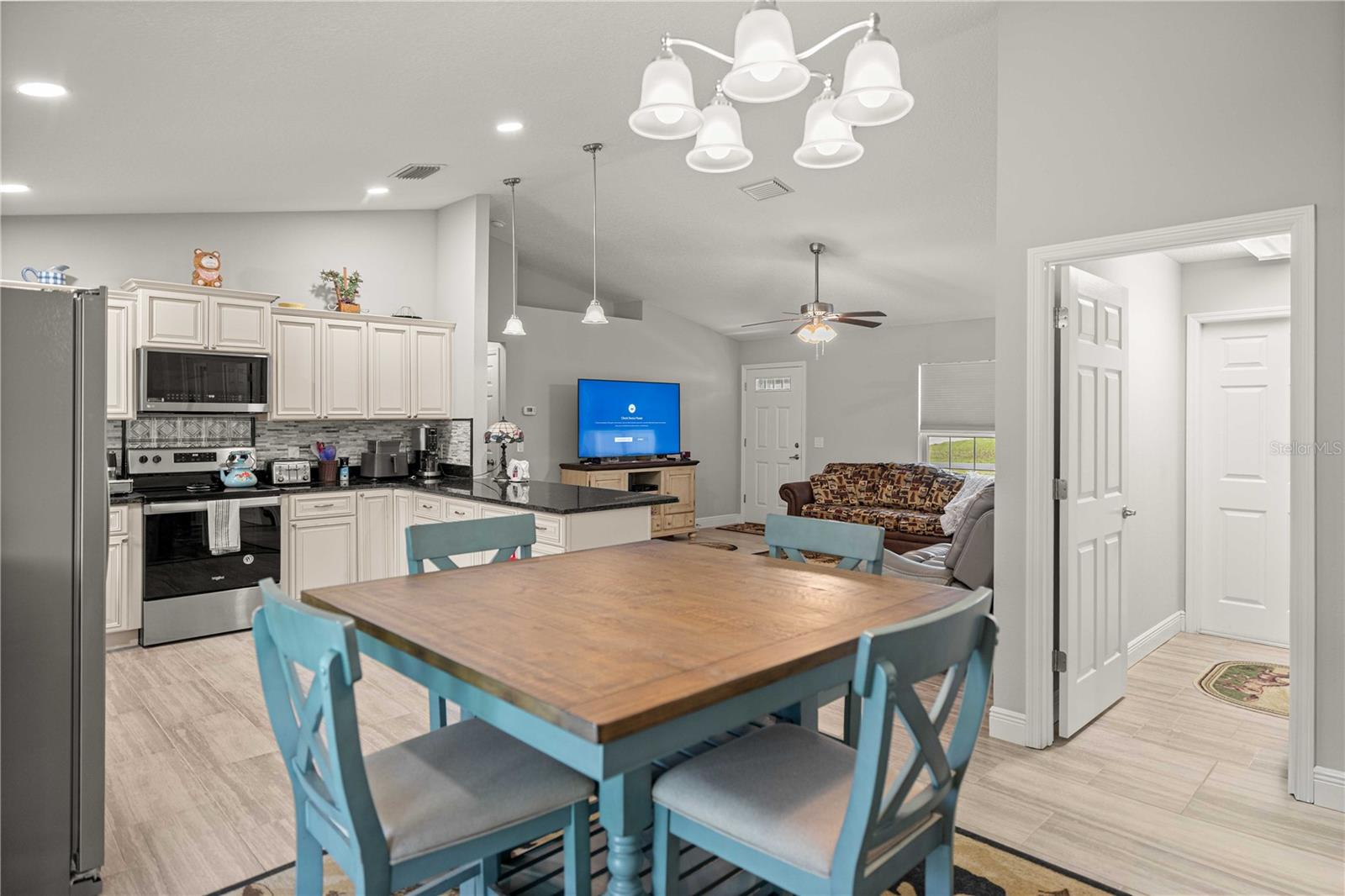 CITRUS SPGS UNIT 06 - Residential