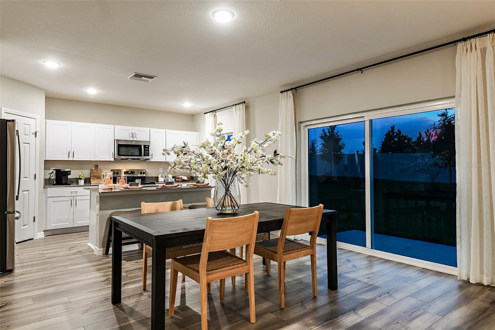 PASADENA LANDING - Residential