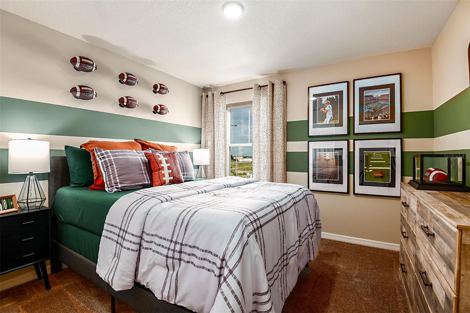 PASADENA LANDING - Residential