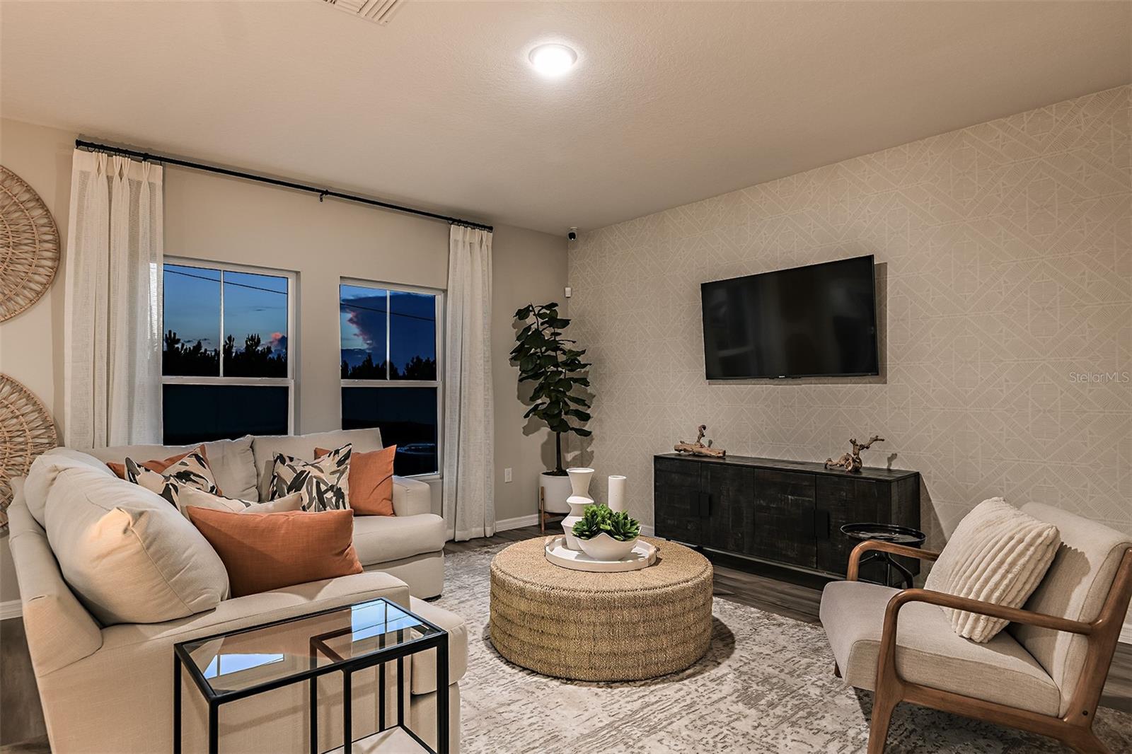 PASADENA LANDING - Residential