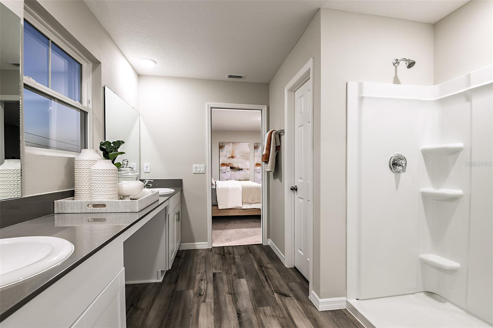 PASADENA LANDING - Residential