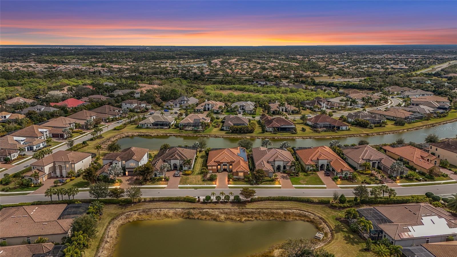 LEGACY ESTATES AT ESPLANADE ON PALMER RANCH - Residential