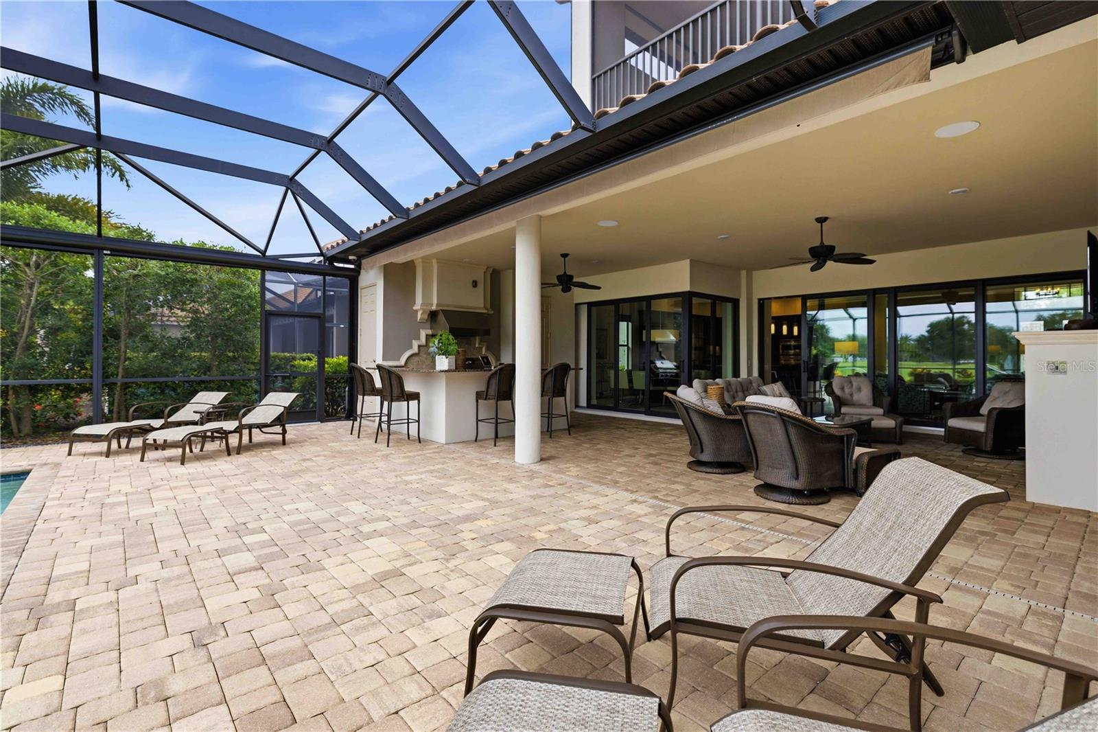 COUNTRY CLUB EAST AT LAKEWD RNCH TT - Residential