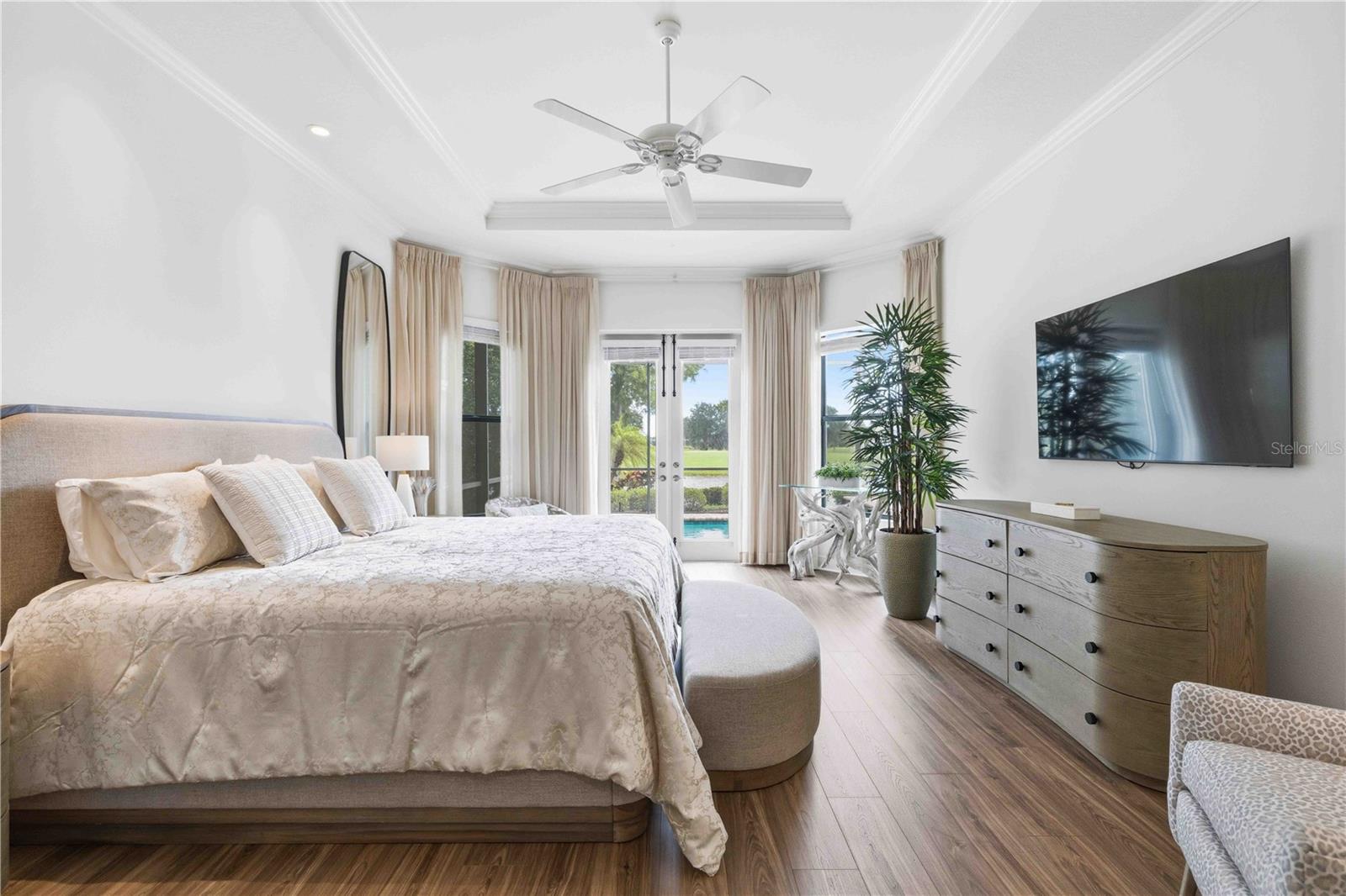 COUNTRY CLUB EAST AT LAKEWD RNCH TT - Residential