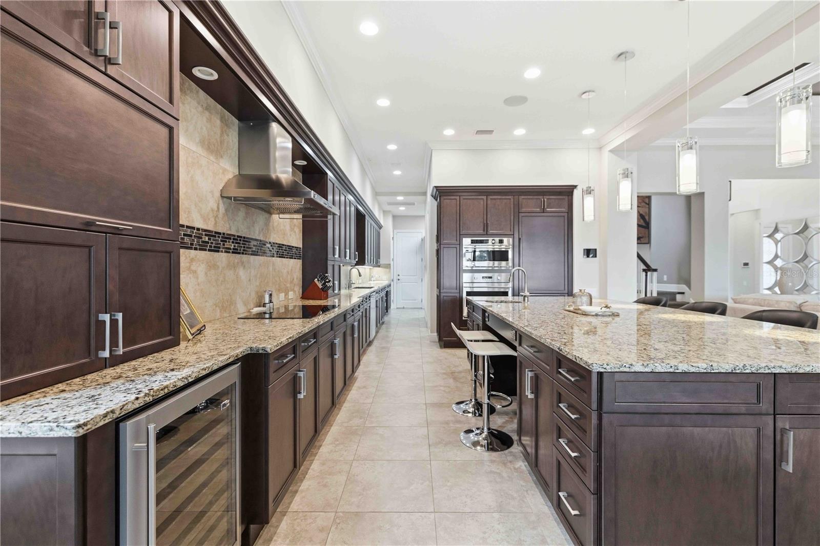 COUNTRY CLUB EAST AT LAKEWD RNCH TT - Residential