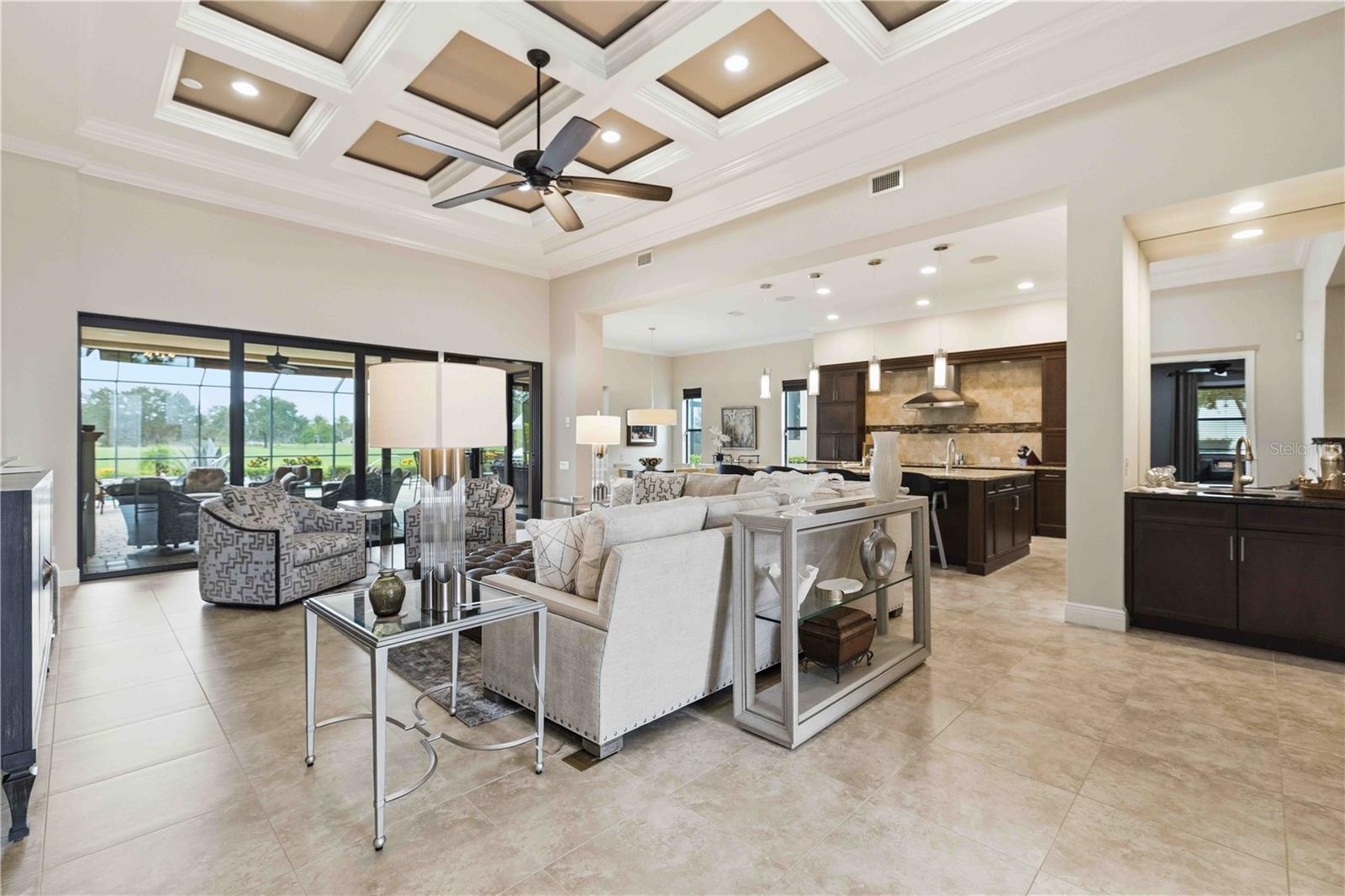 COUNTRY CLUB EAST AT LAKEWD RNCH TT - Residential