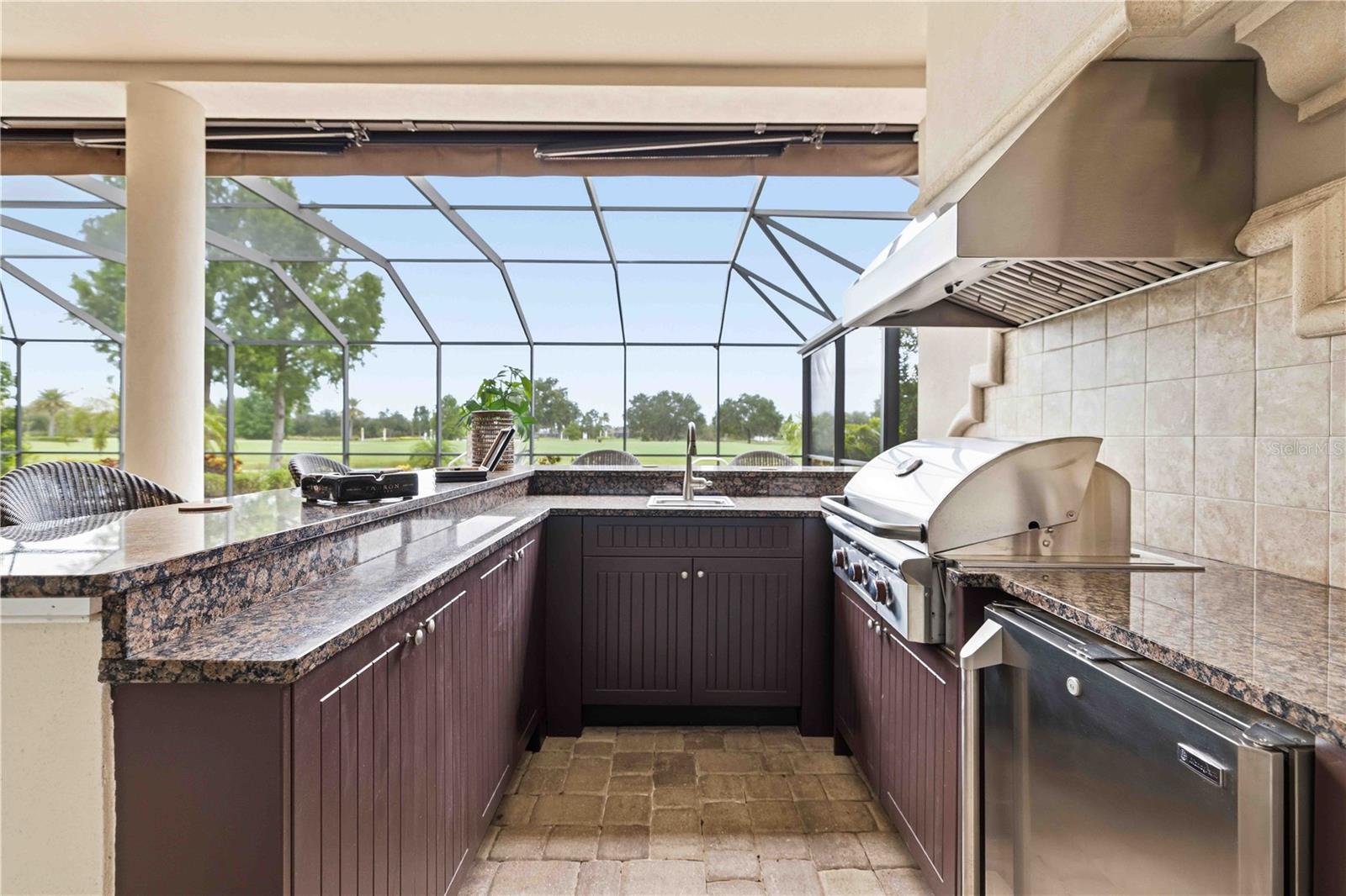 COUNTRY CLUB EAST AT LAKEWD RNCH TT - Residential