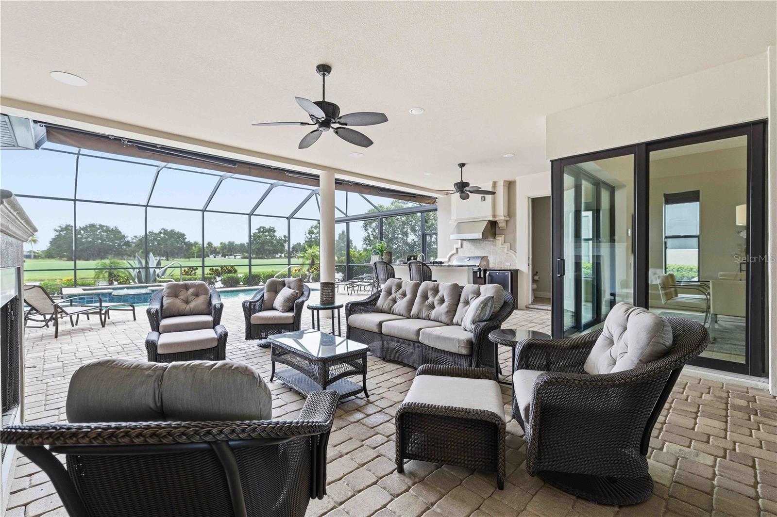 COUNTRY CLUB EAST AT LAKEWD RNCH TT - Residential