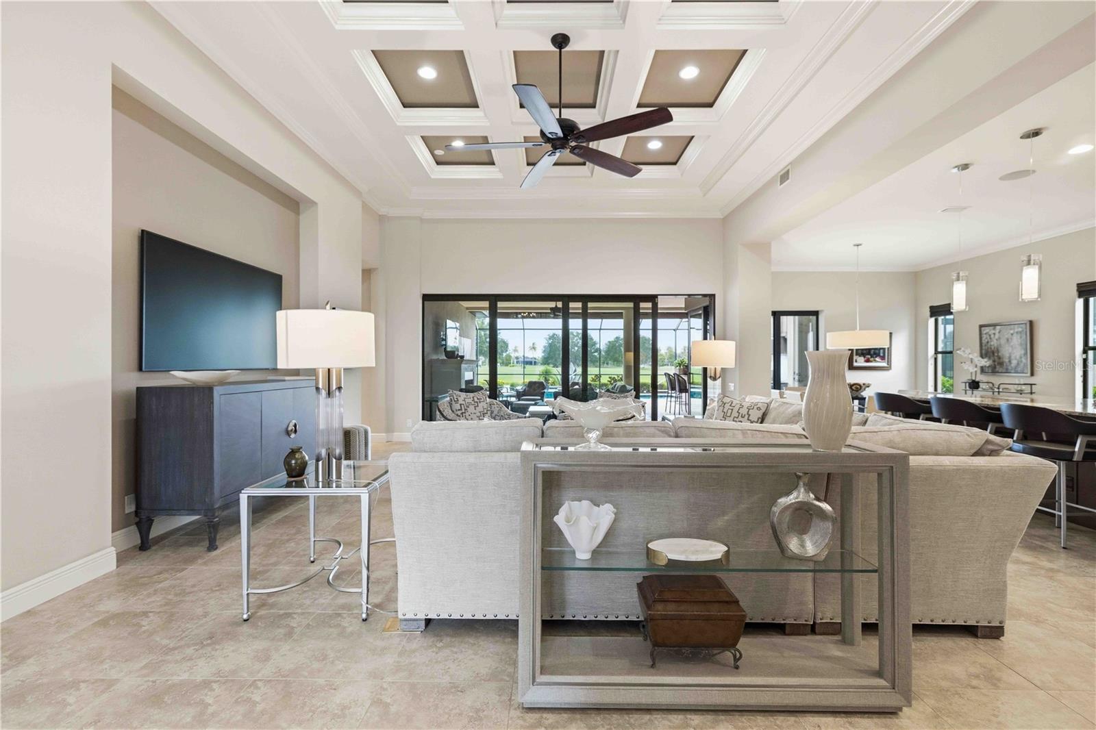 COUNTRY CLUB EAST AT LAKEWD RNCH TT - Residential
